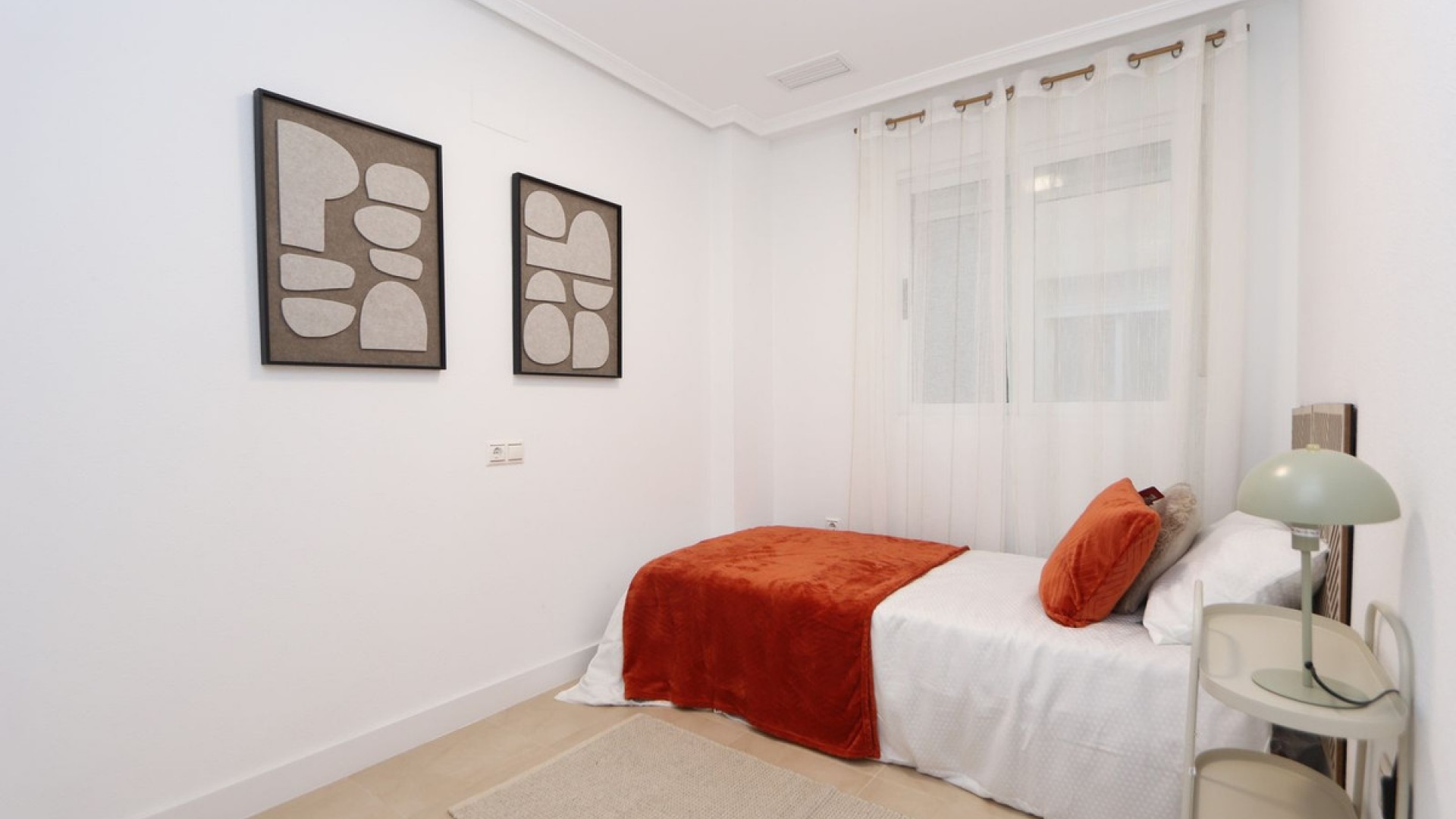 Resale - Apartment - Torrevieja - Torrevieja Centro