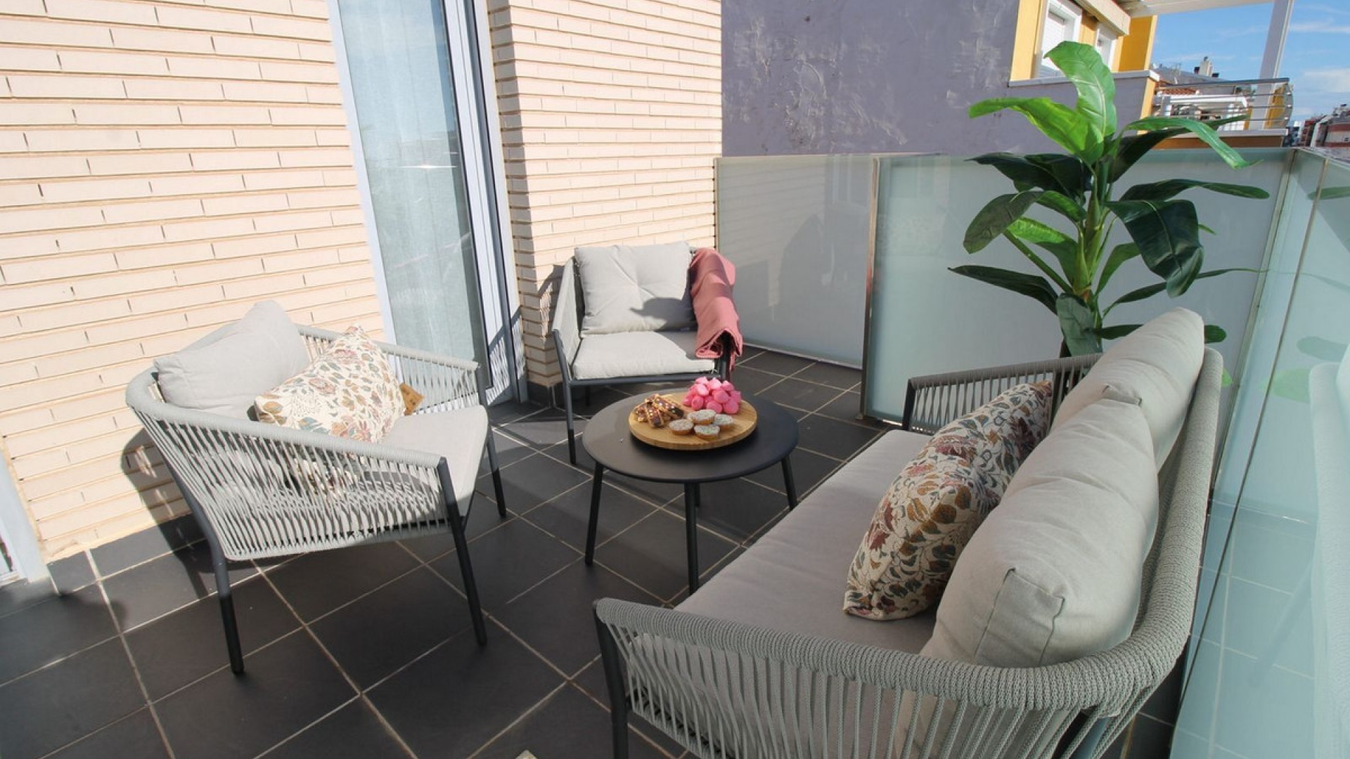 Resale - Apartment - Torrevieja - Torrevieja Centro