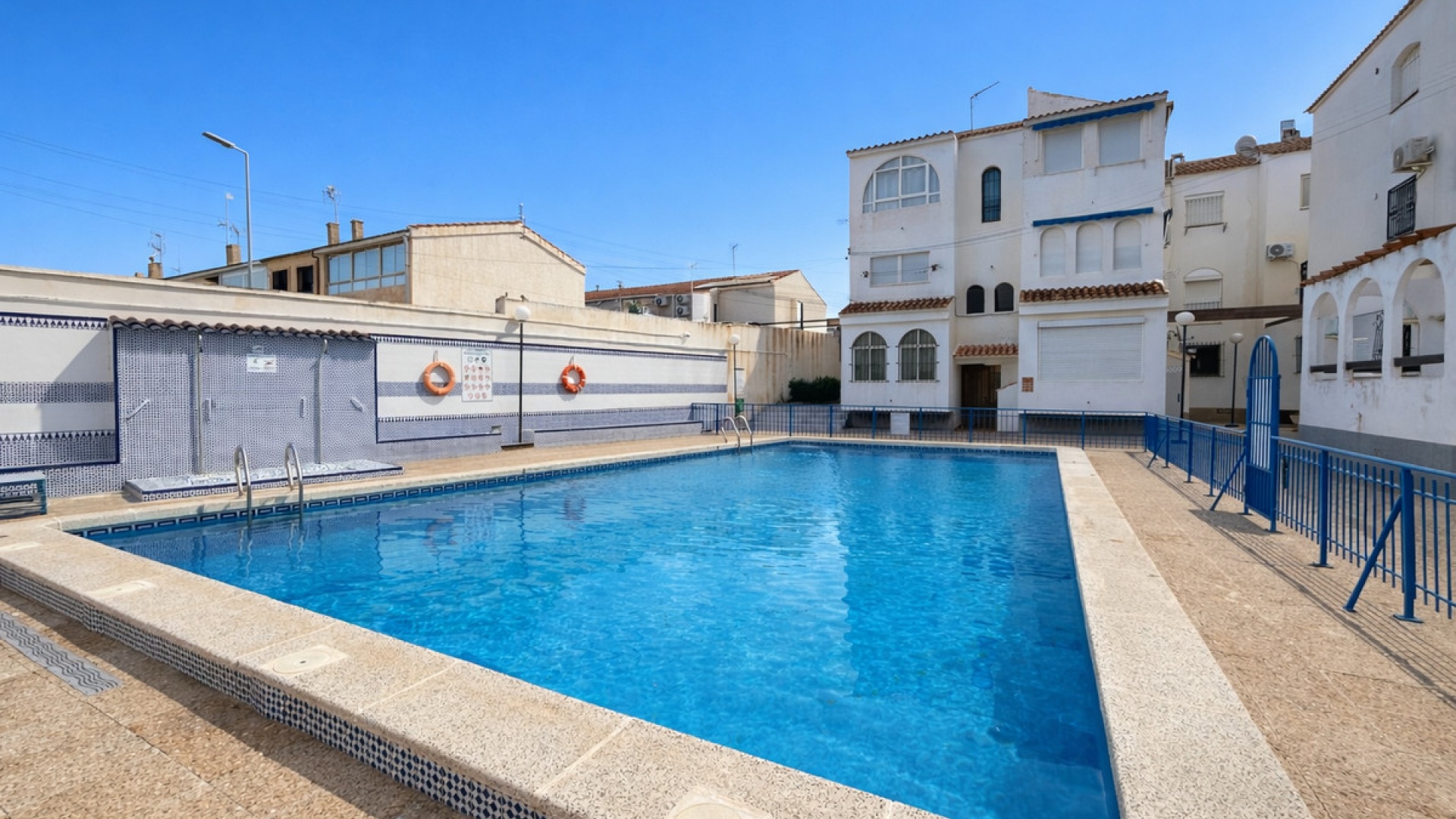 Resale - Apartment - Torrevieja - Torrevieja Centro