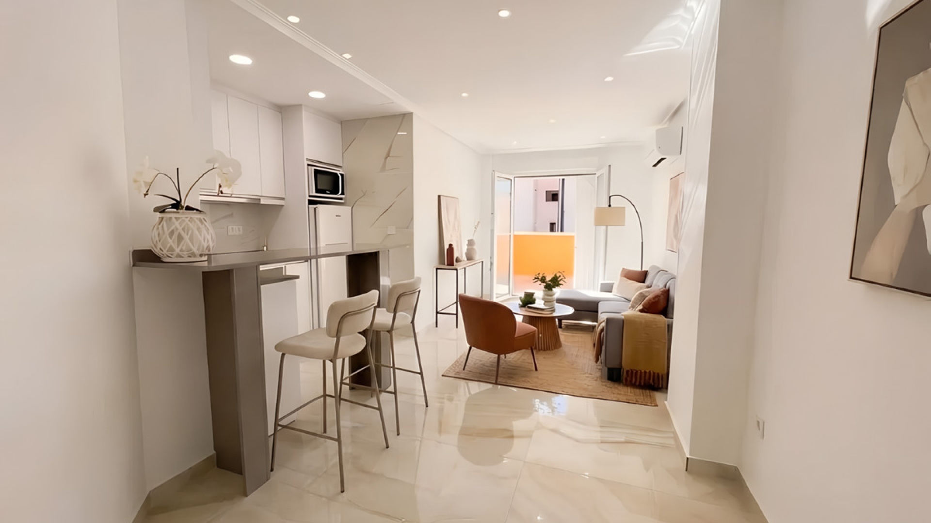 Resale - Apartment - Torrevieja - Torrevieja Centro