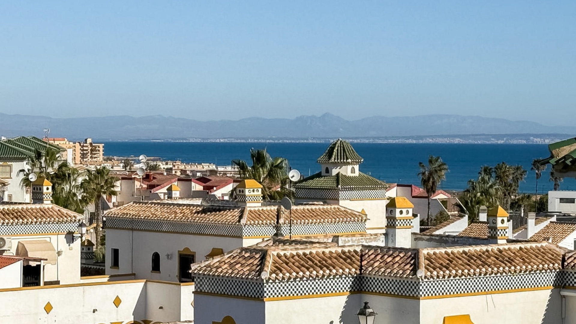 Resale - Apartment - Torrevieja - Torrevieja Centro