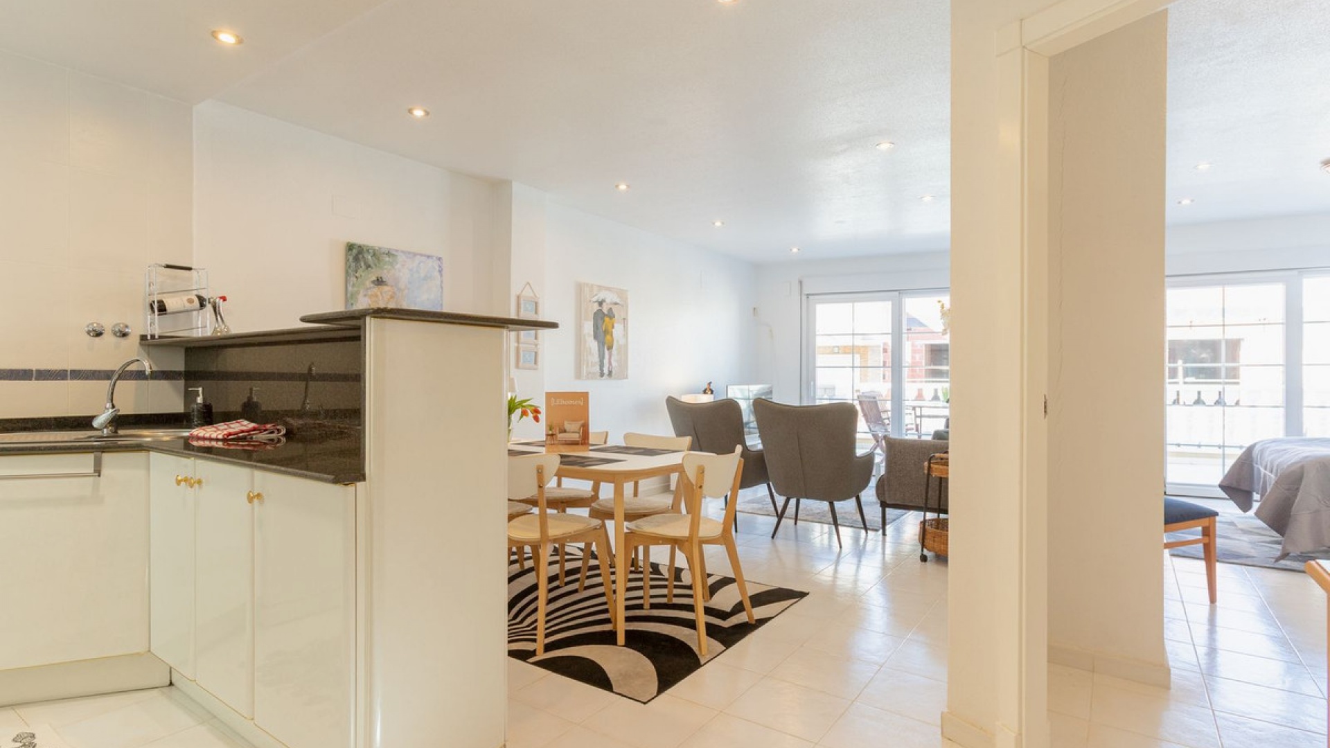 Resale - Apartment - Torrevieja - Torrevieja Centro