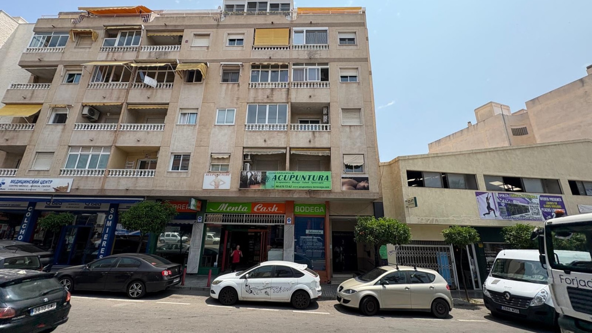 Resale - Apartment - Torrevieja - Torrevieja Centro