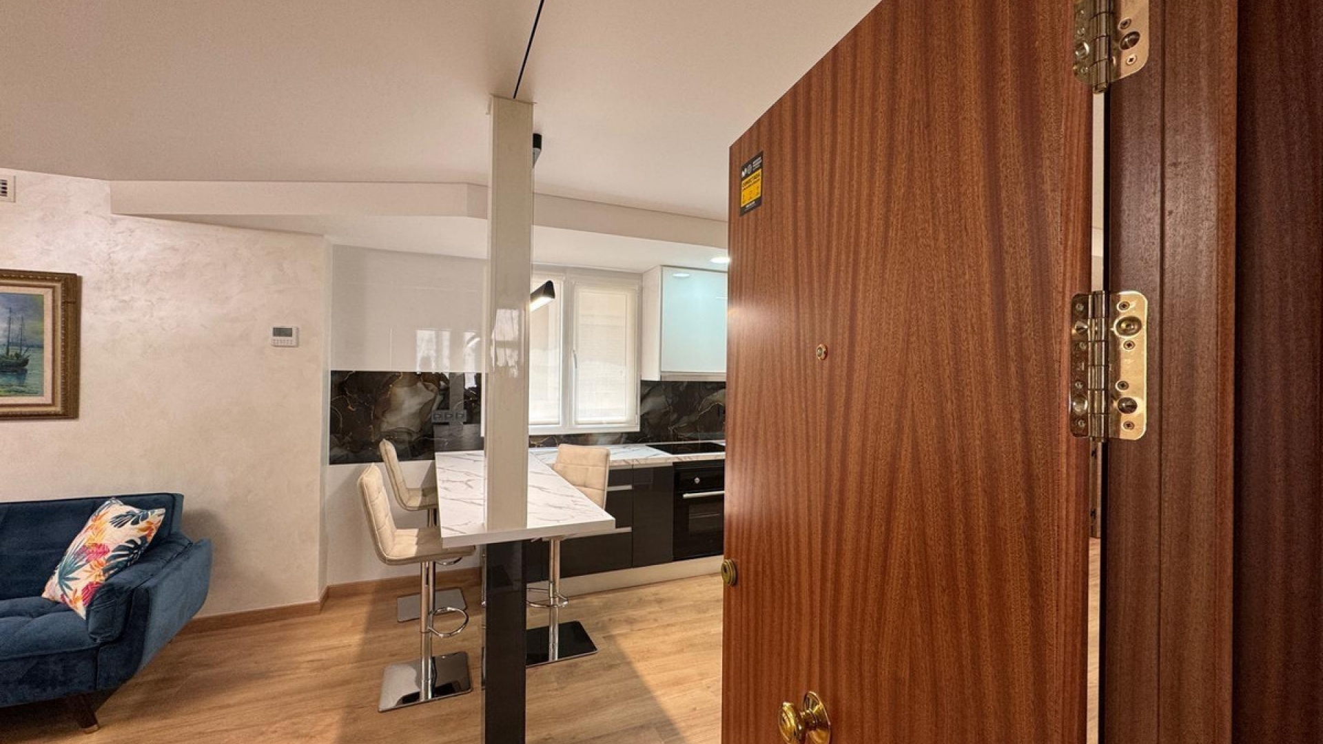 Resale - Apartment - Torrevieja - Torrevieja Centro