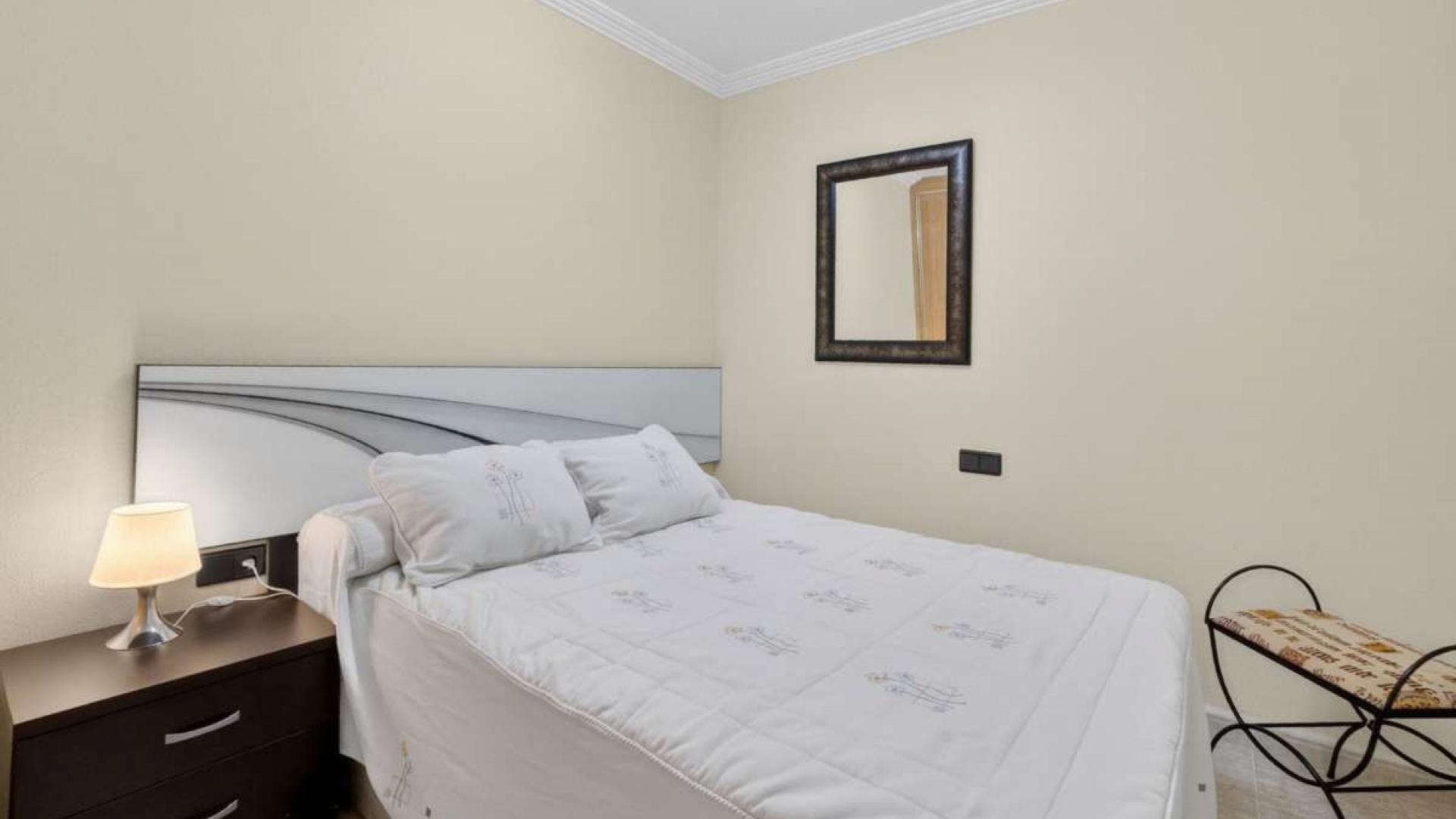 Resale - Apartment - Torrevieja - Torrevieja Centro