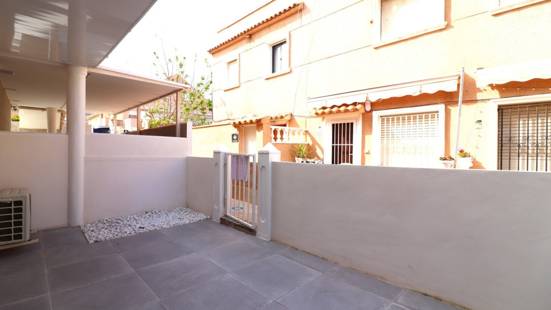 Resale - Apartment - Torrevieja - Torrevieja Centro