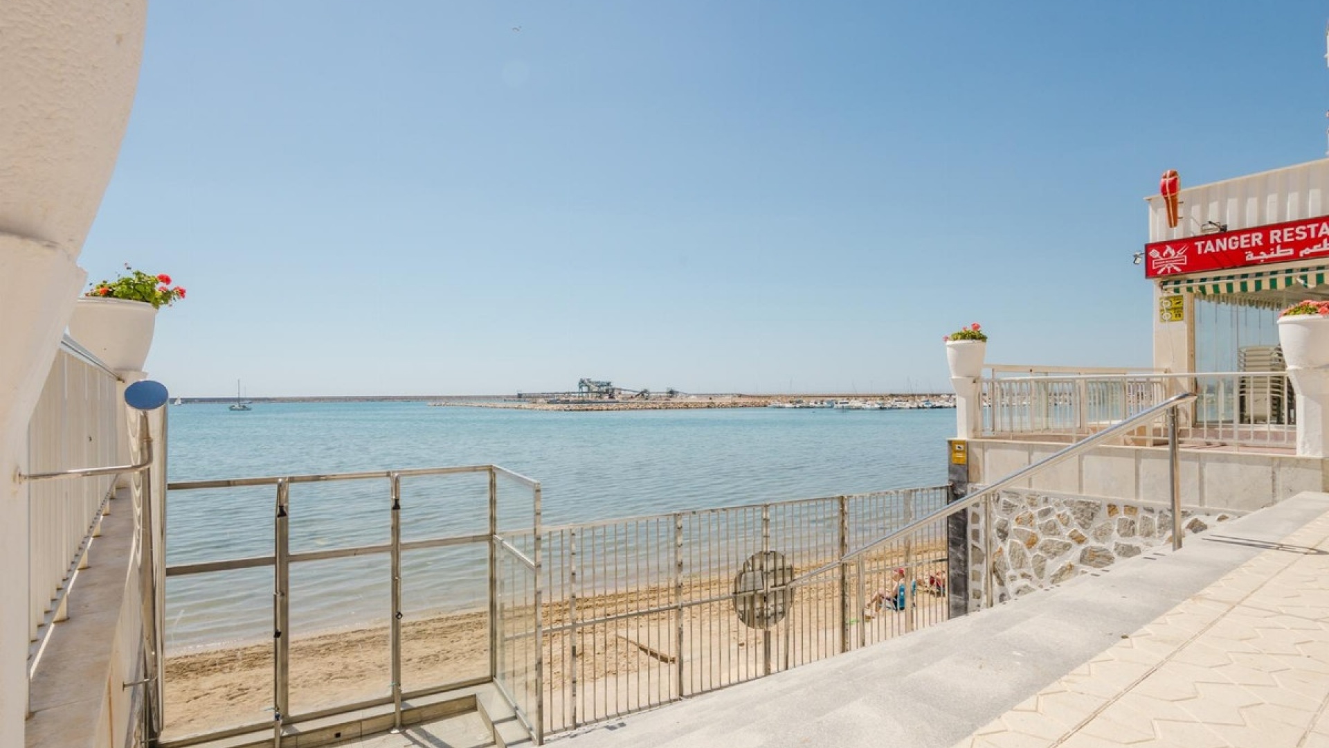 Resale - Apartment - Torrevieja - Torrevieja Centro