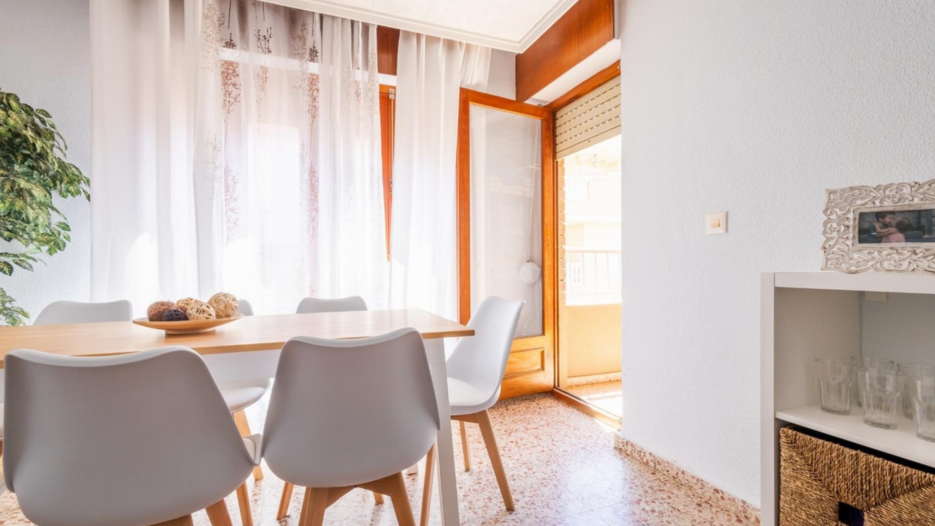Resale - Apartment - Torrevieja - Torrevieja Centro