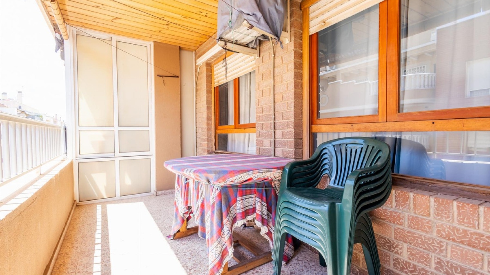 Resale - Apartment - Torrevieja - Torrevieja Centro