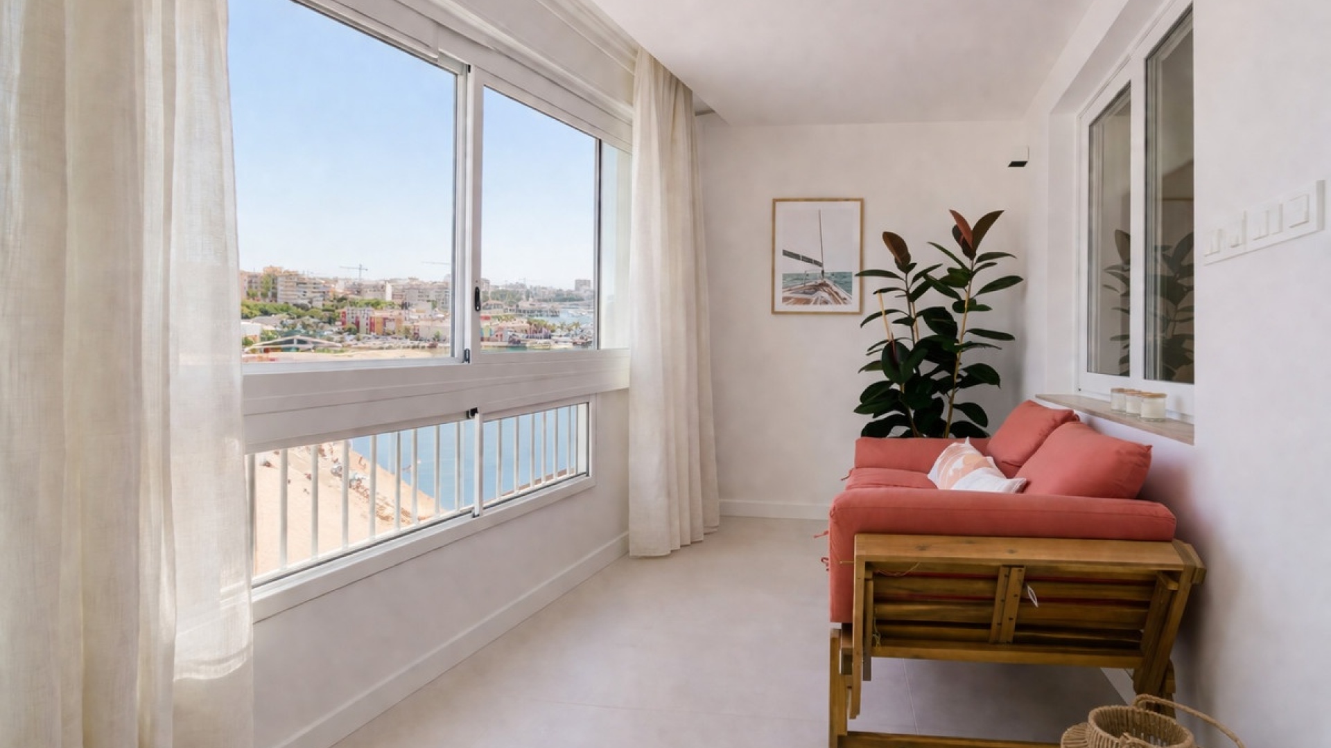 Resale - Apartment - Torrevieja - Torrevieja Centro