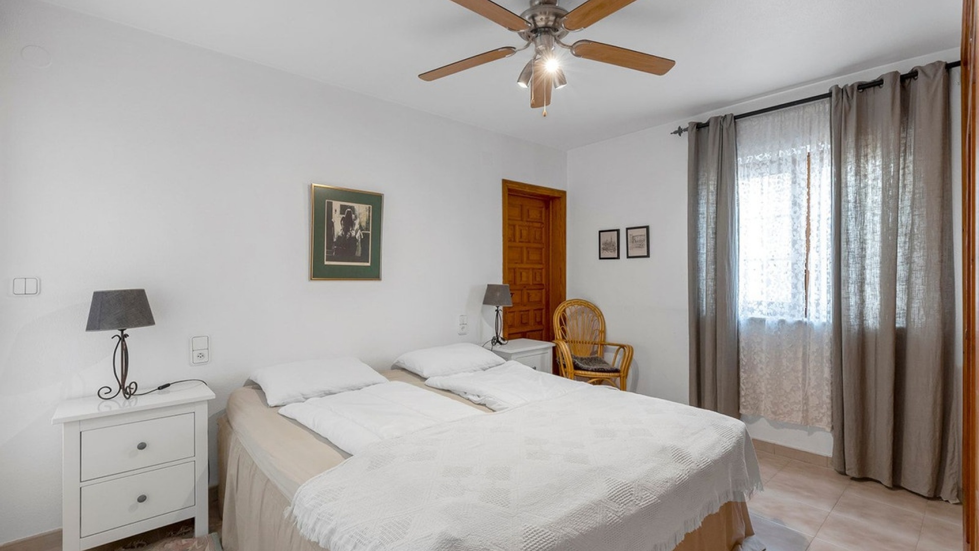 Resale - Apartment - Torrevieja - Torrevieja Centro