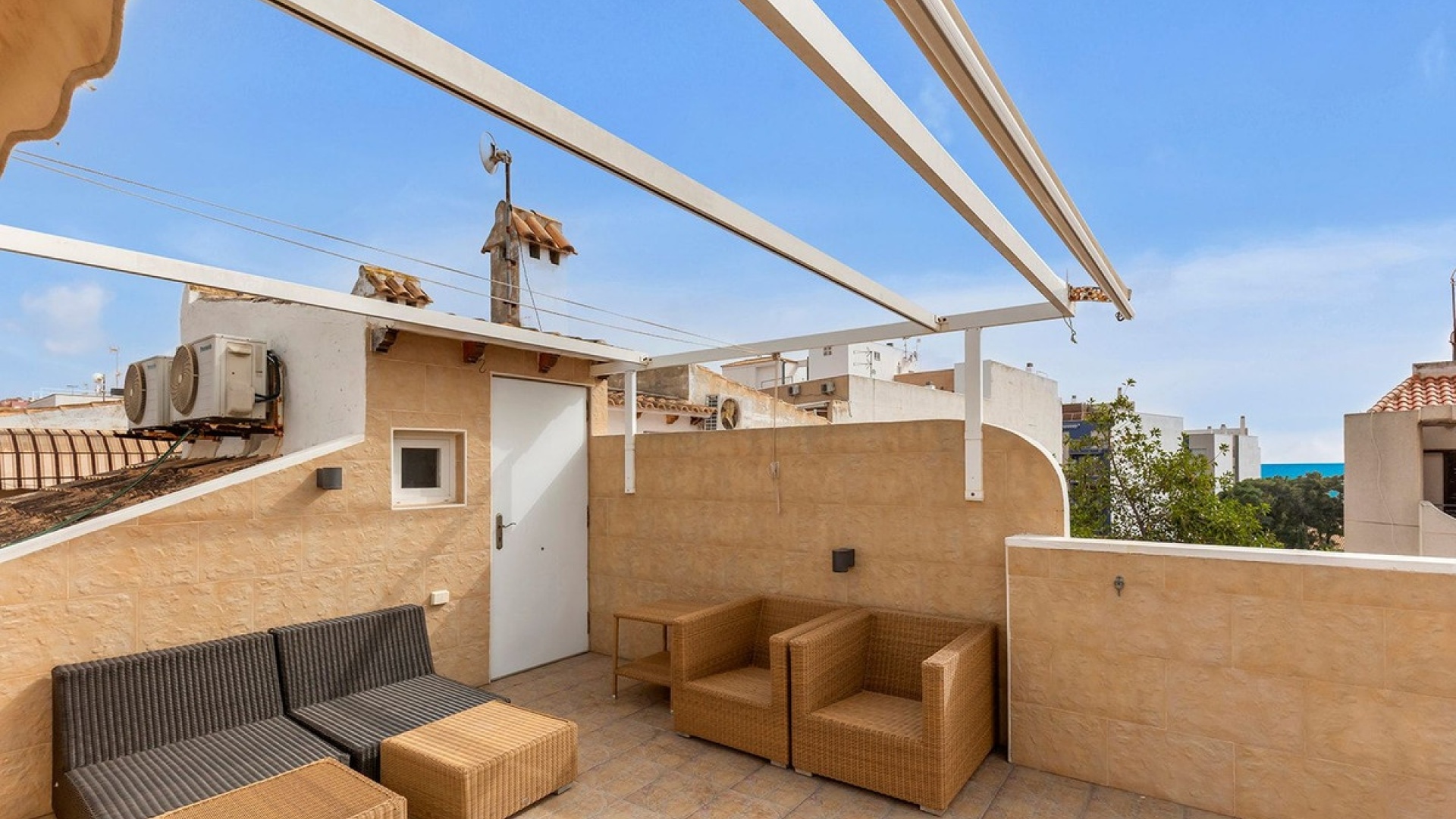 Resale - Apartment - Torrevieja - Torrevieja Centro