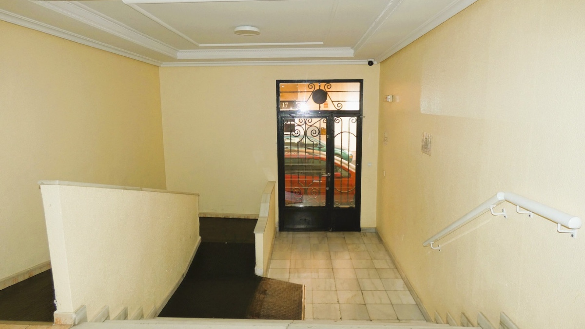 Resale - Apartment - Torrevieja - Torrevieja Centro