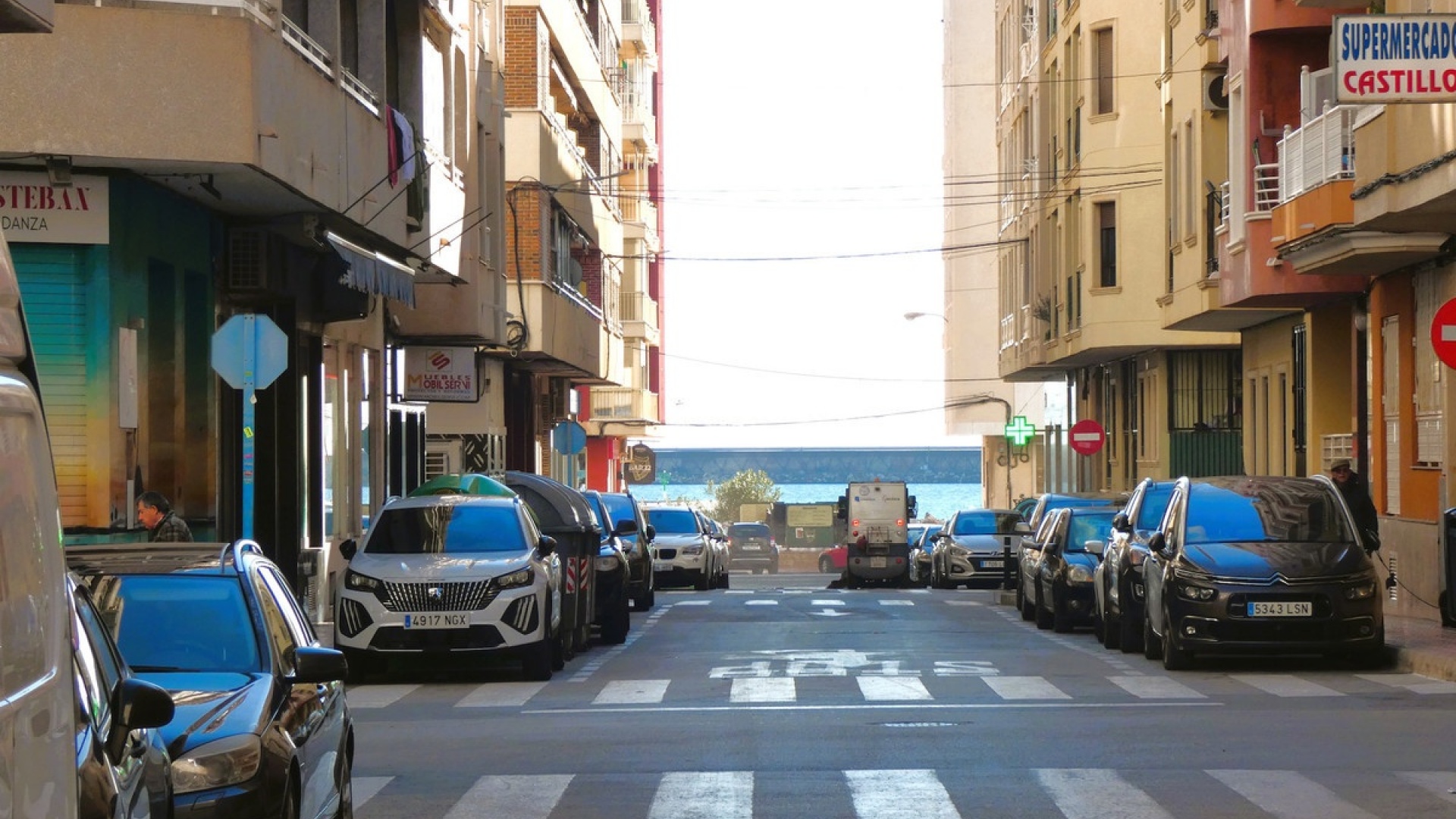 Resale - Apartment - Torrevieja - Torrevieja Centro