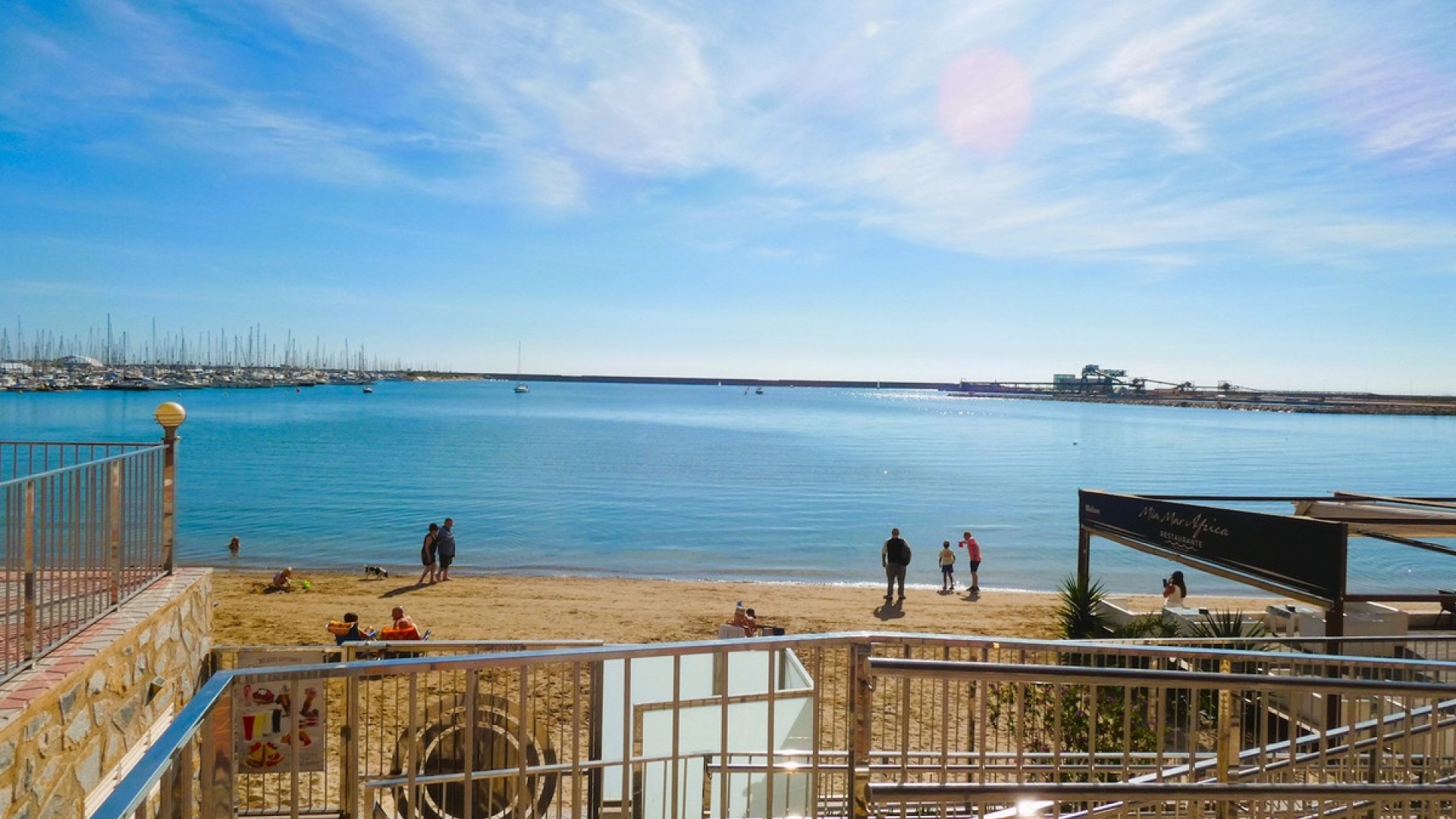 Resale - Apartment - Torrevieja - Torrevieja Centro