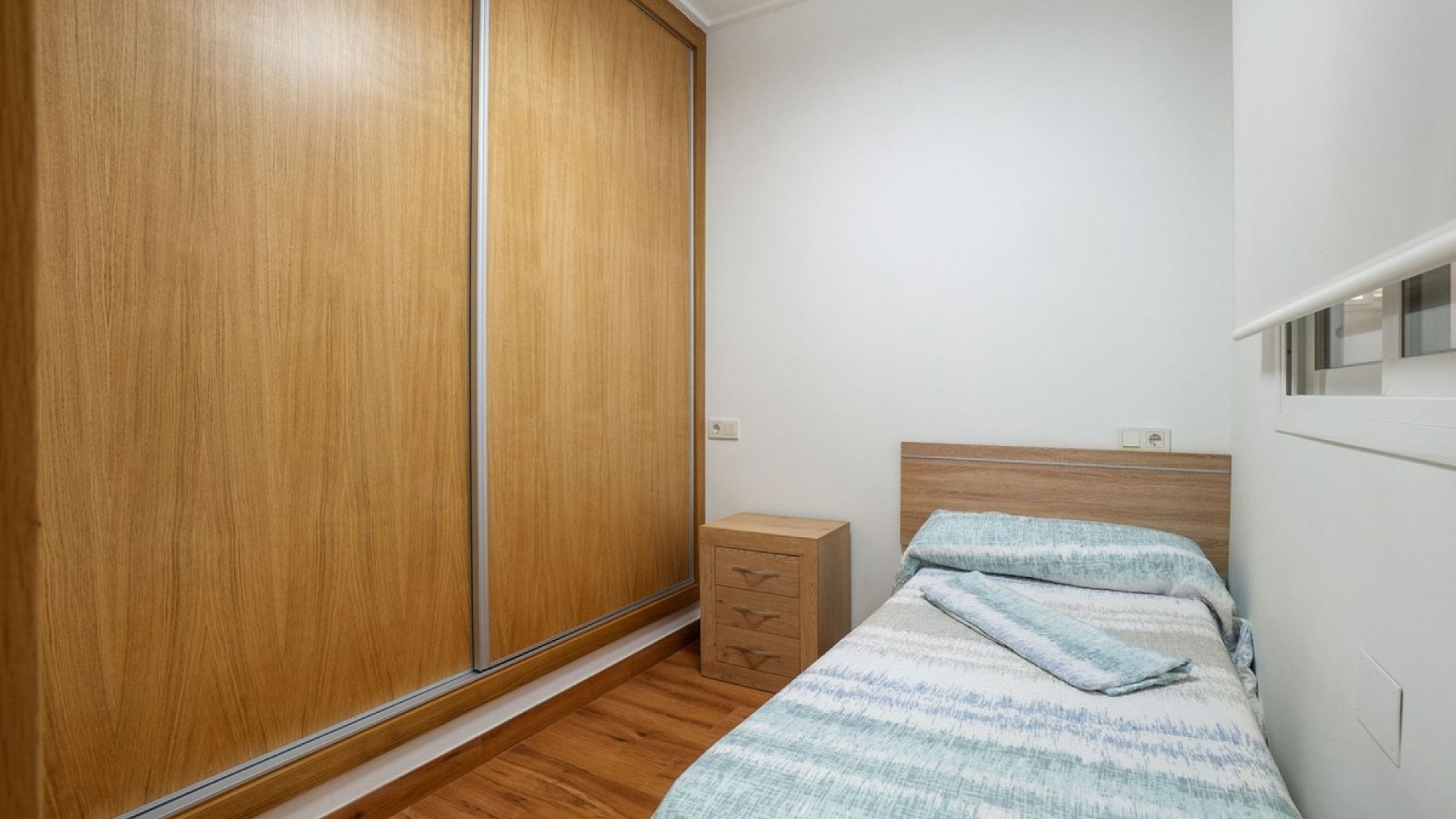 Resale - Apartment - Torrevieja - Torrevieja Centro