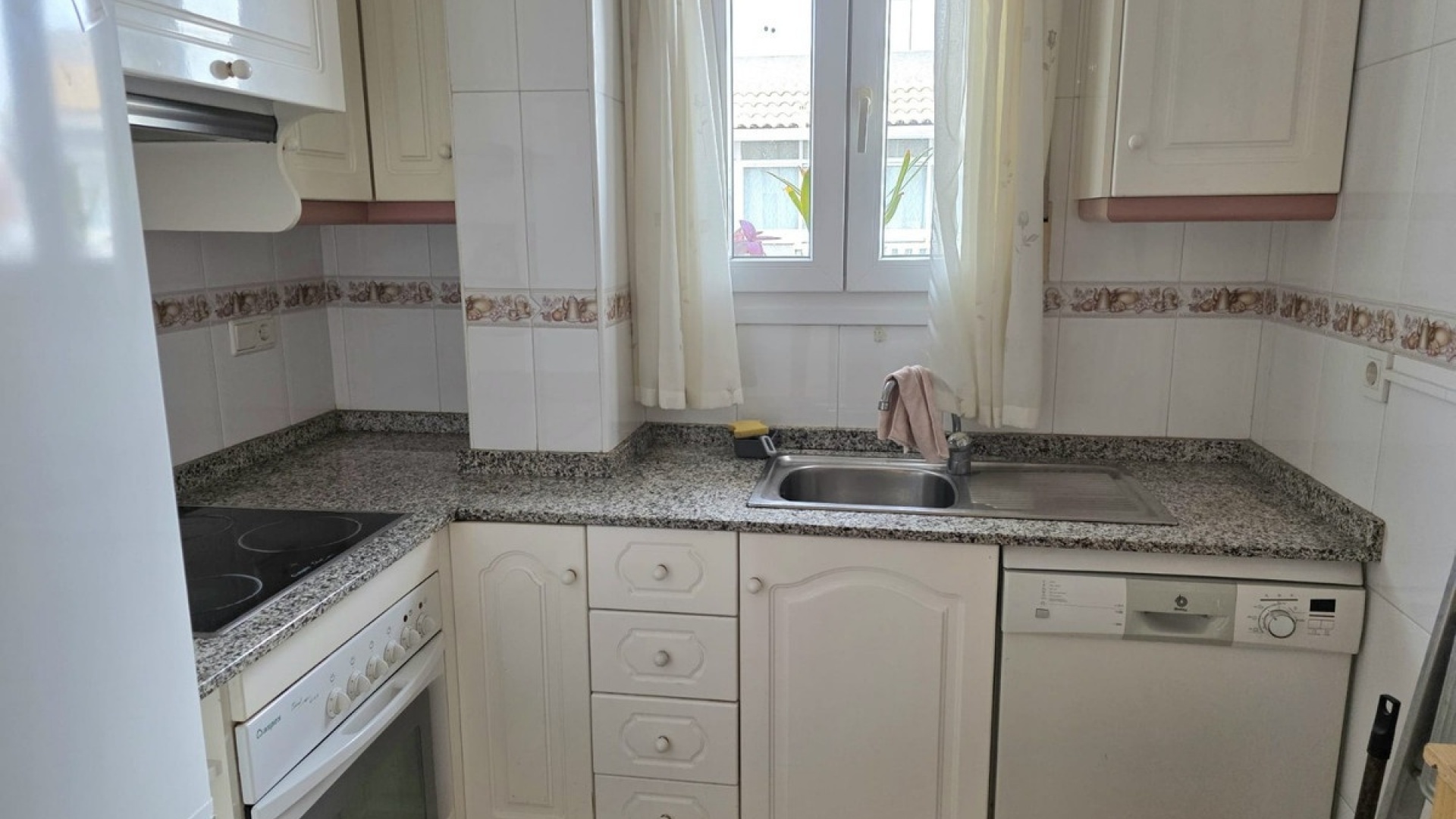 Resale - Apartment - Torrevieja - Torrevieja Centro