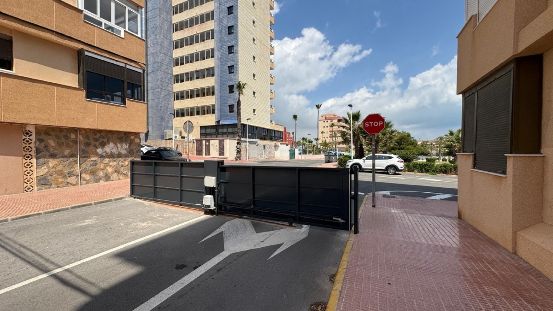 Resale - Apartment - Torrevieja - Torrevieja Centro