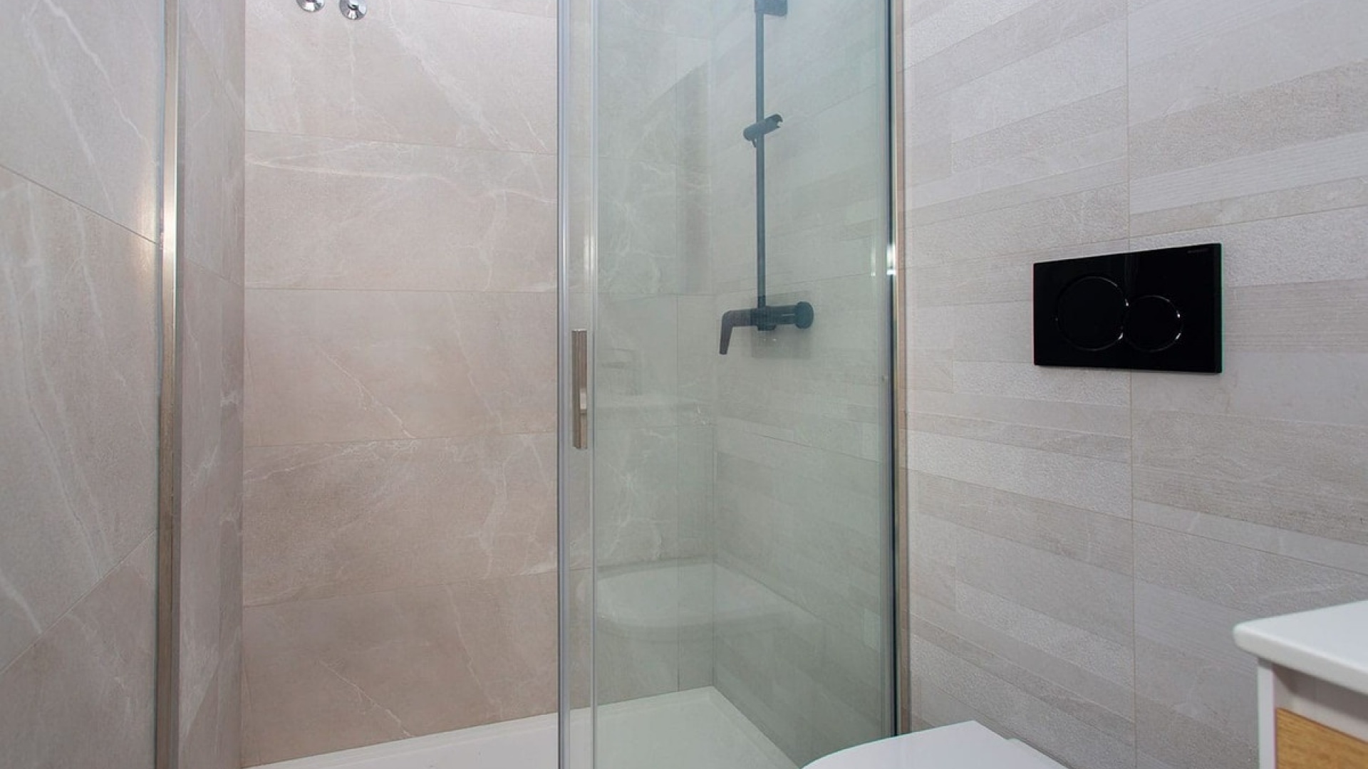 Resale - Apartment - Torrevieja - Torrevieja Centro