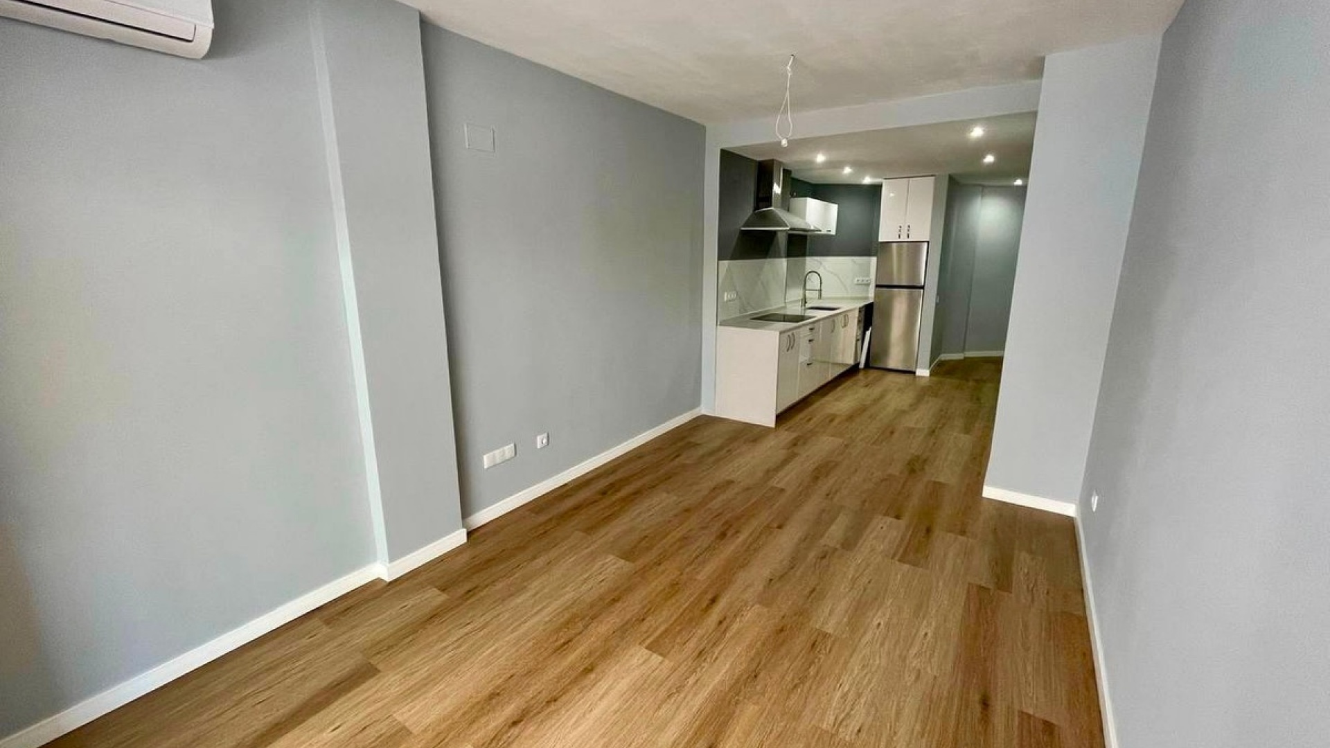 Resale - Apartment - Torrevieja - Torrevieja Centro