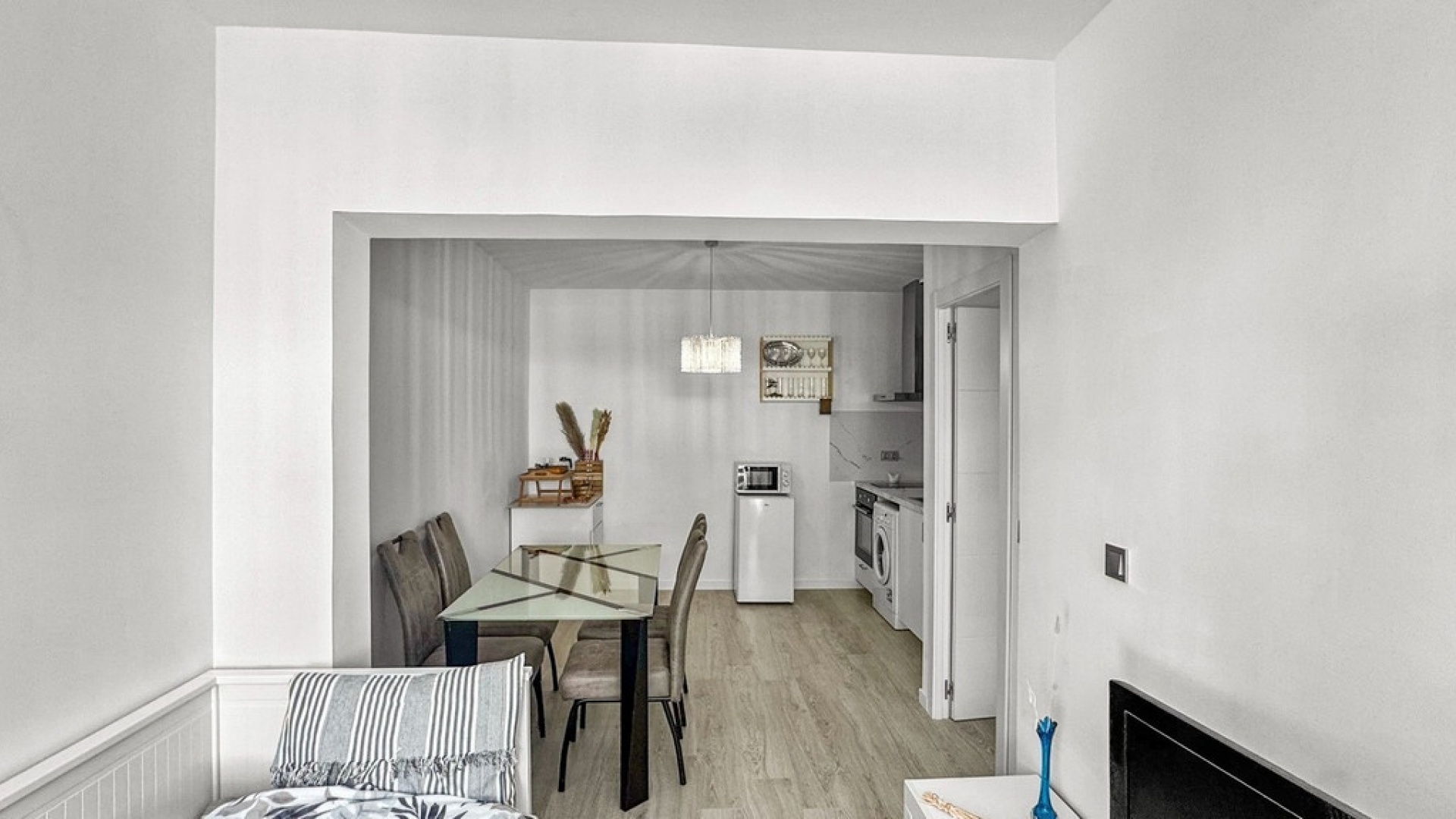 Resale - Apartment - Torrevieja - Torrevieja Centro