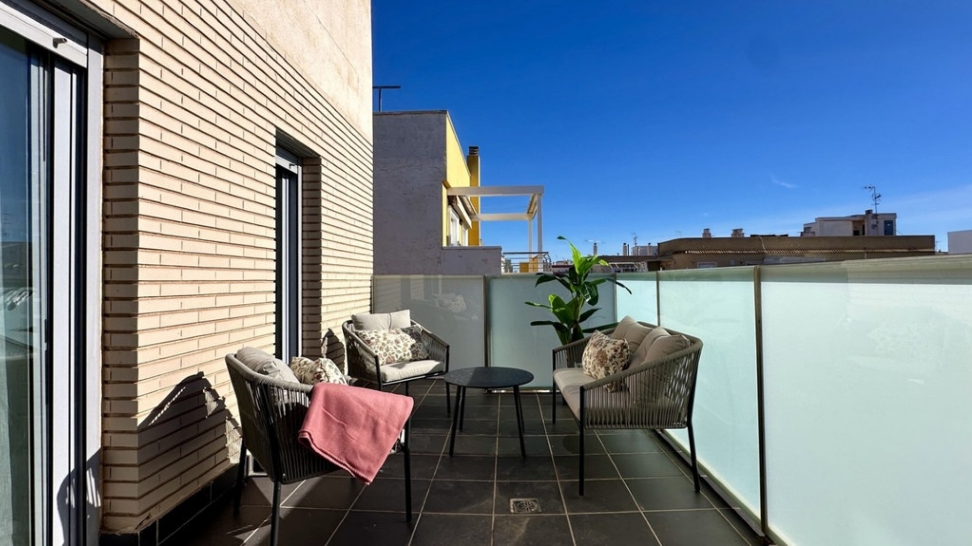 Resale - Apartment - Torrevieja - Torrevieja Centro