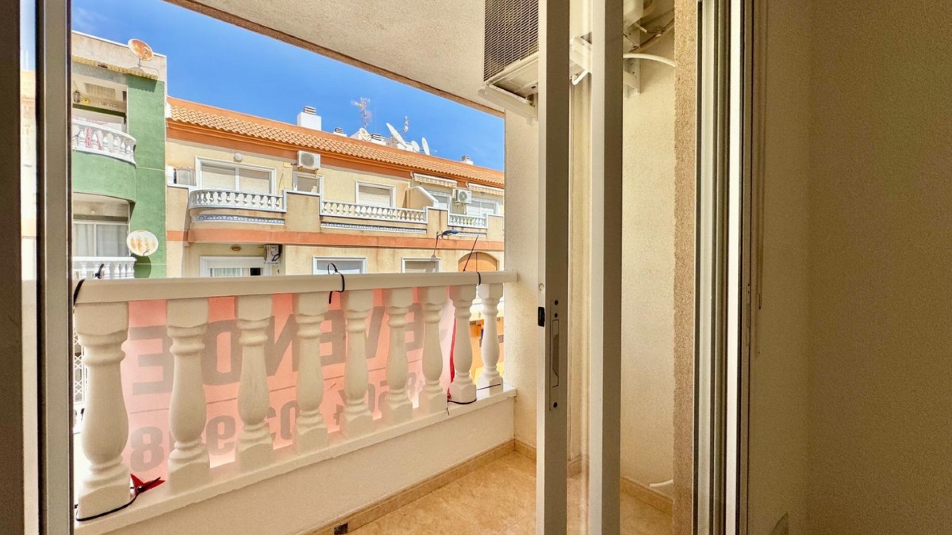 Resale - Apartment - Torrevieja - Torrevieja Centro