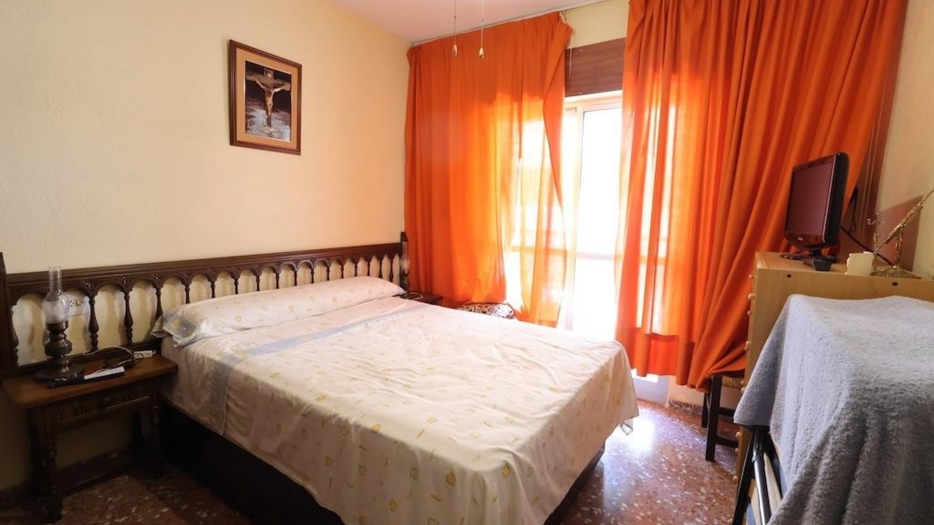 Resale - Apartment - Torrevieja - Torrevieja Centro