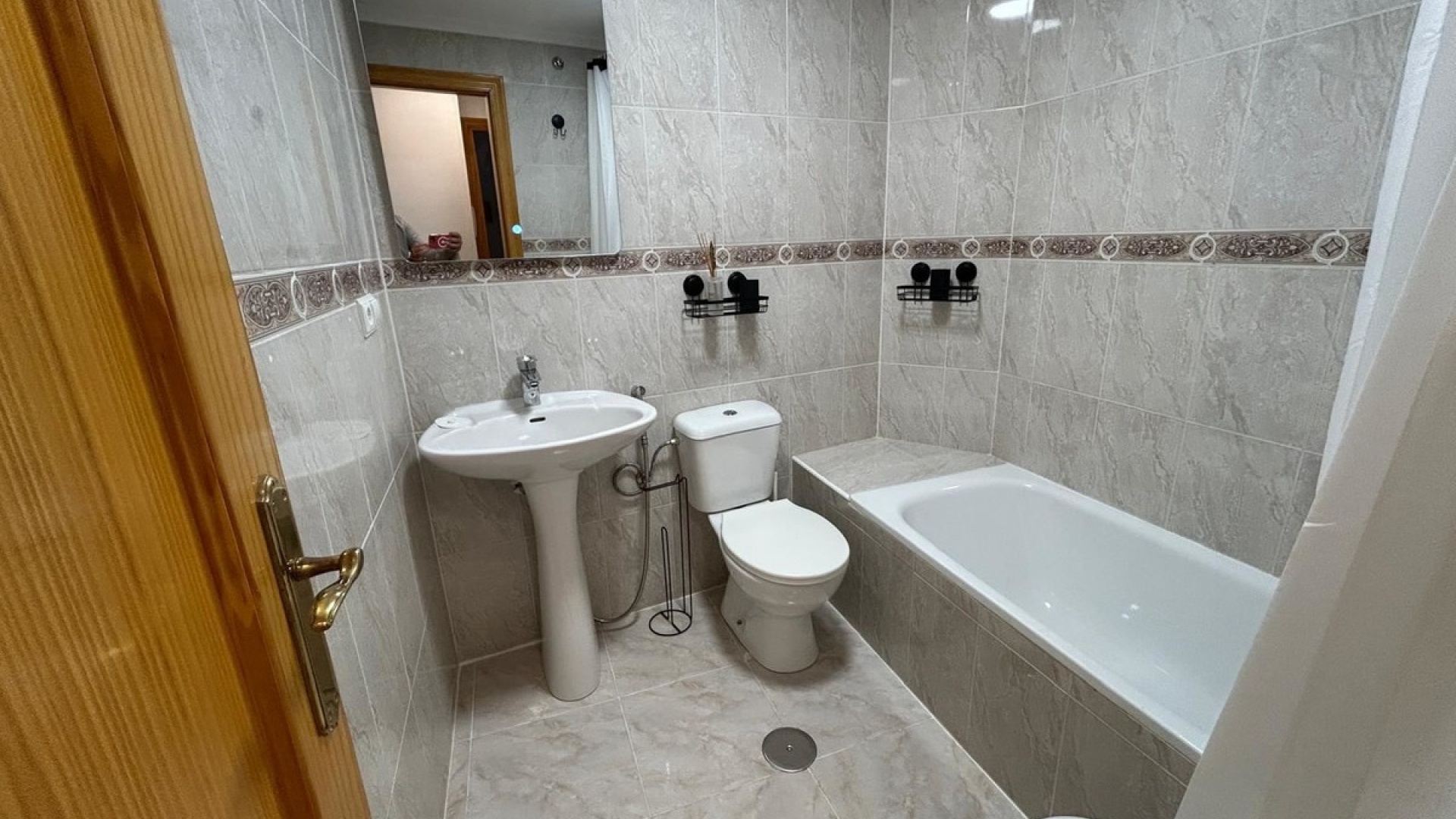 Resale - Apartment - Torrevieja - Torrevieja Centro