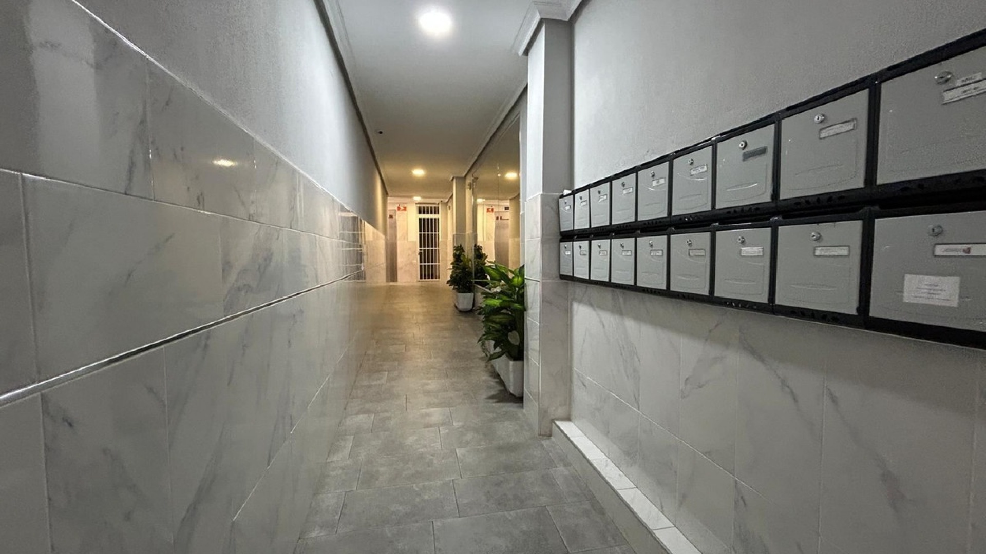 Resale - Apartment - Torrevieja - Torrevieja Centro