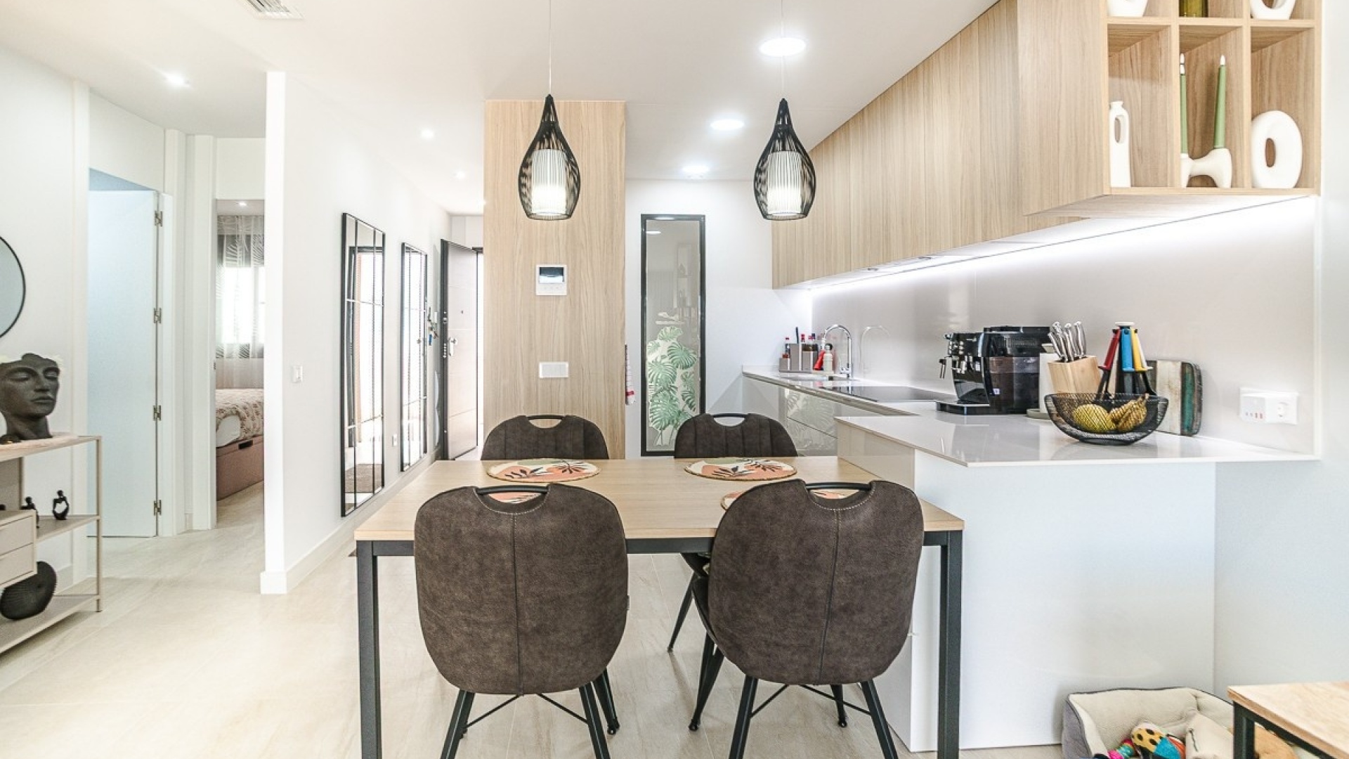 Resale - Apartment - Torrevieja - Torrevieja Centro