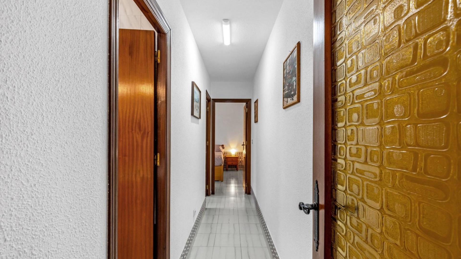 Resale - Apartment - Torrevieja - Torrevieja Centro