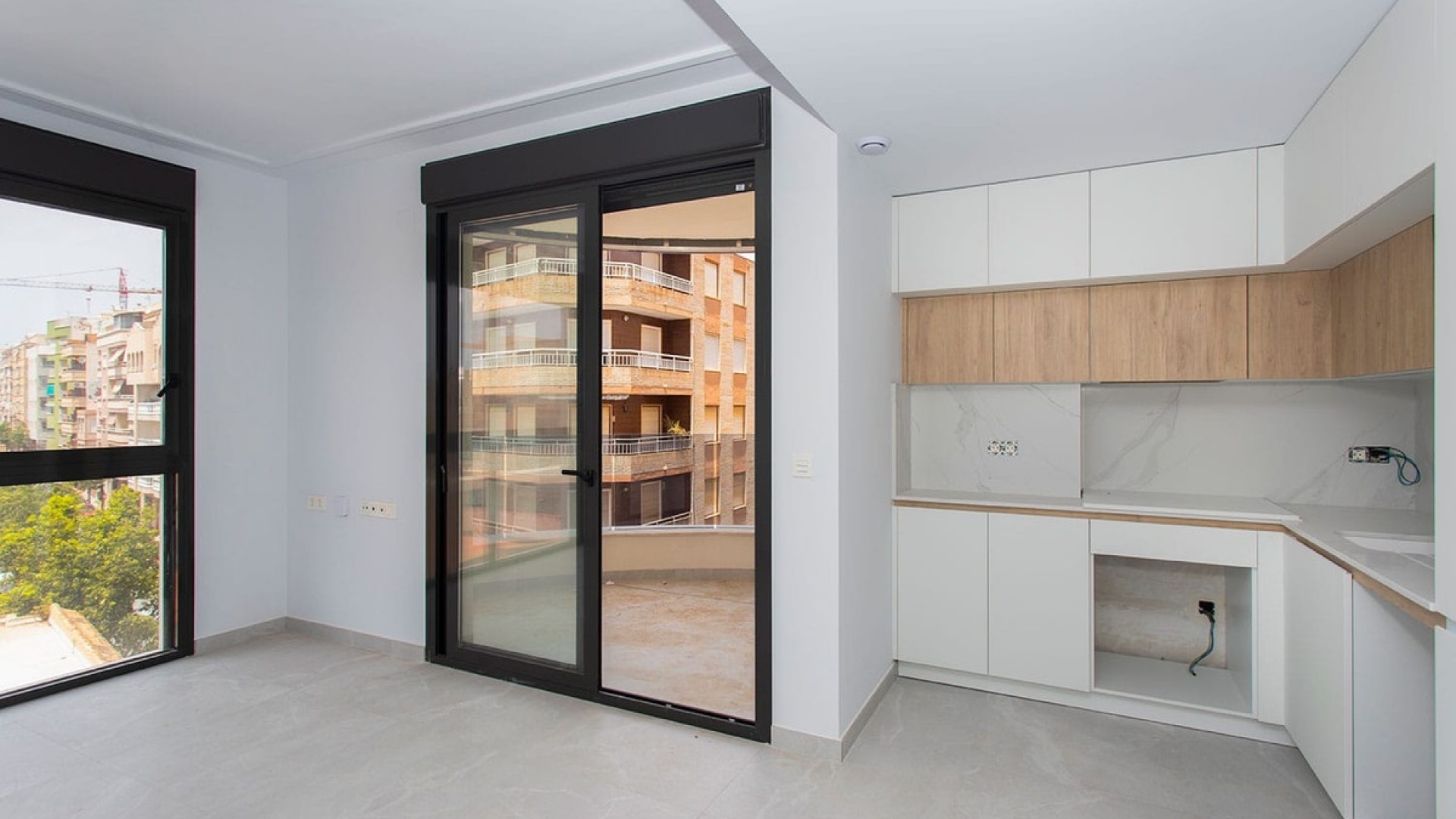 Resale - Apartment - Torrevieja - Torrevieja Centro