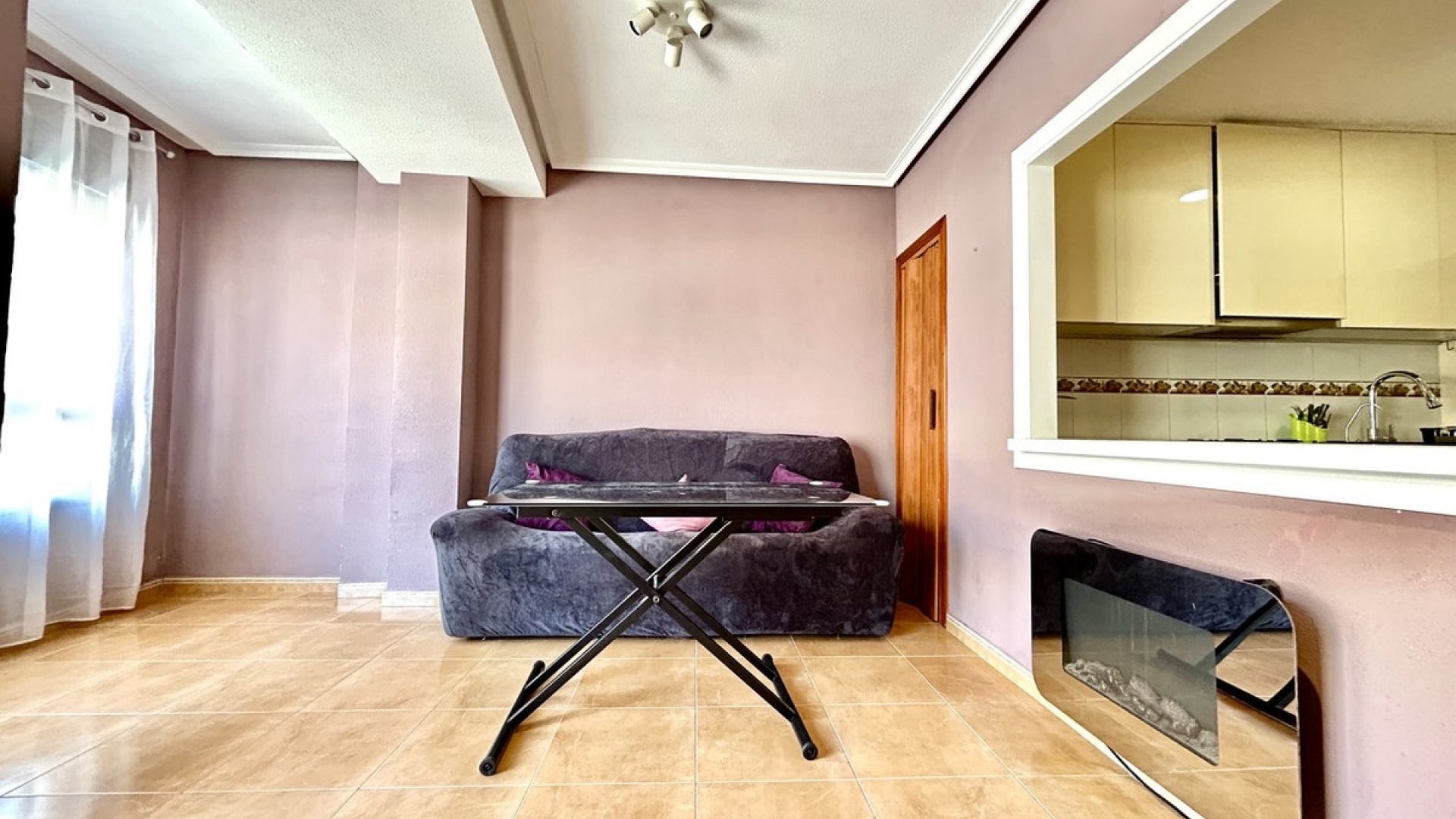 Resale - Apartment - Torrevieja - Torrevieja Centro