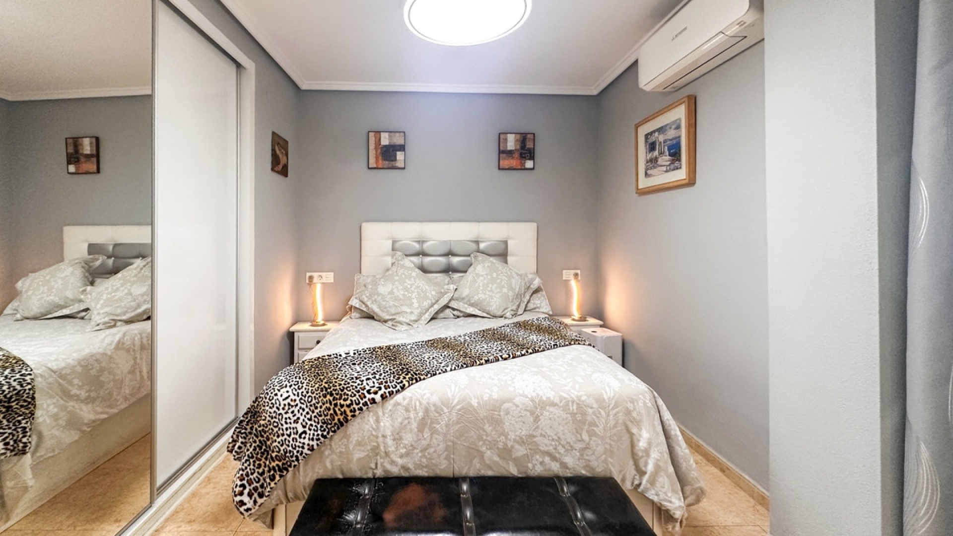 Resale - Apartment - Torrevieja - Torrevieja Centro