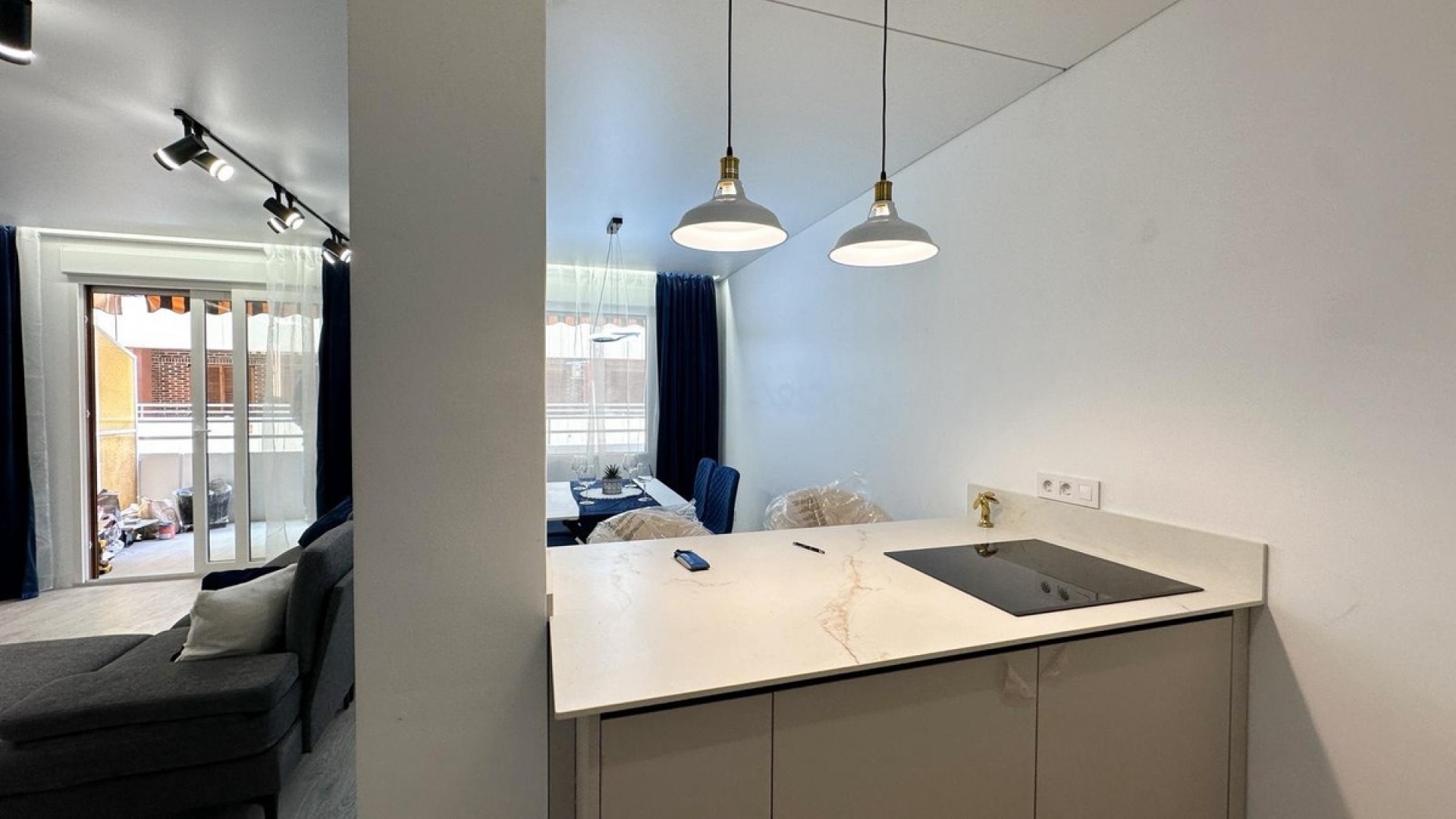 Resale - Apartment - Torrevieja - Torrevieja Centro