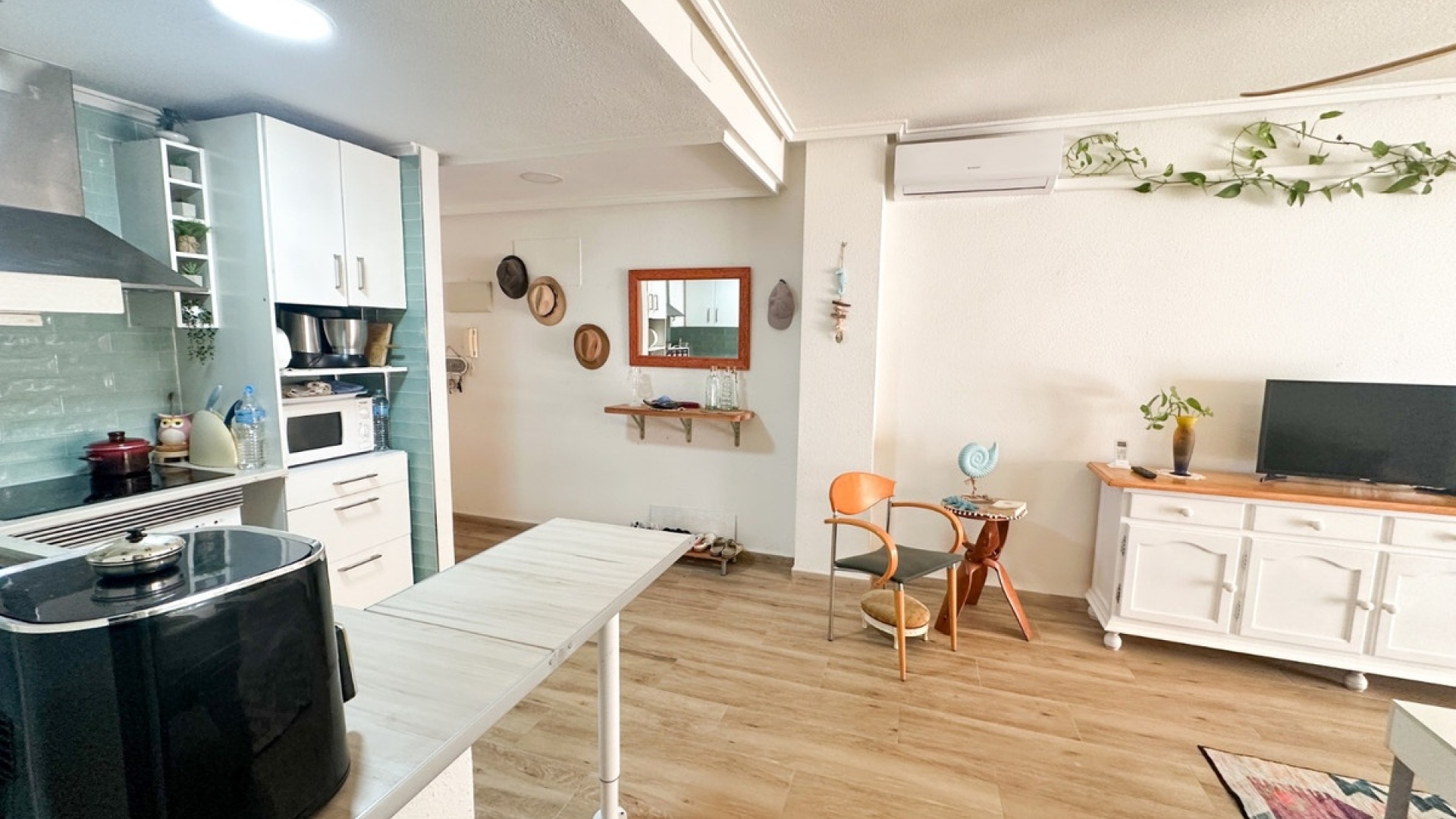 Resale - Apartment - Torrevieja - Torrevieja Centro