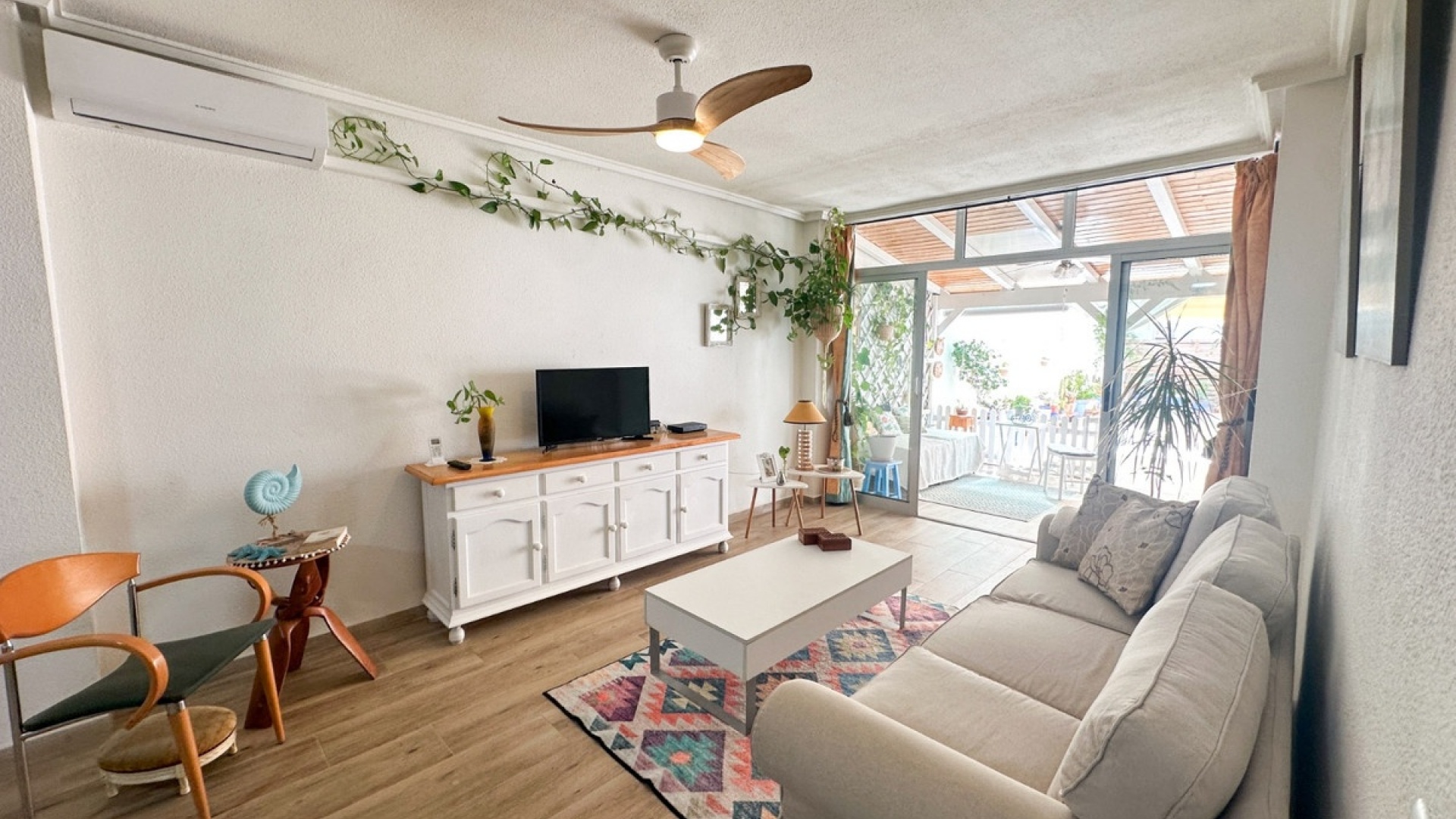 Resale - Apartment - Torrevieja - Torrevieja Centro