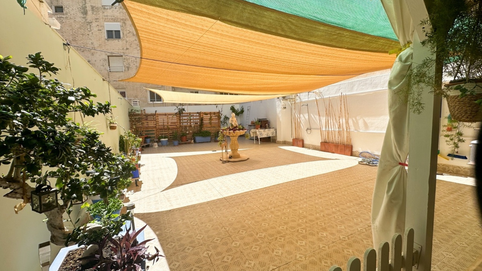 Resale - Apartment - Torrevieja - Torrevieja Centro