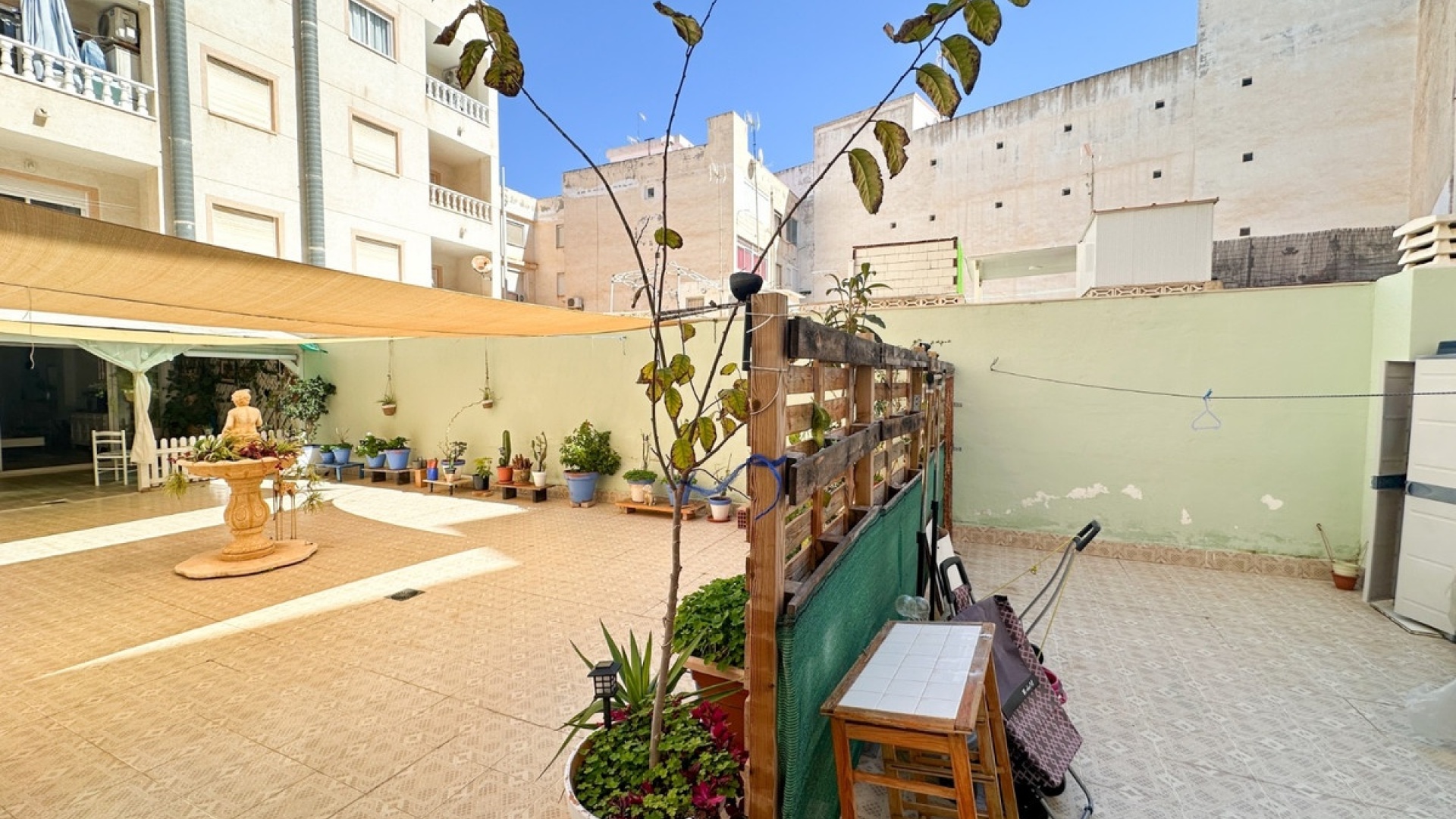 Resale - Apartment - Torrevieja - Torrevieja Centro