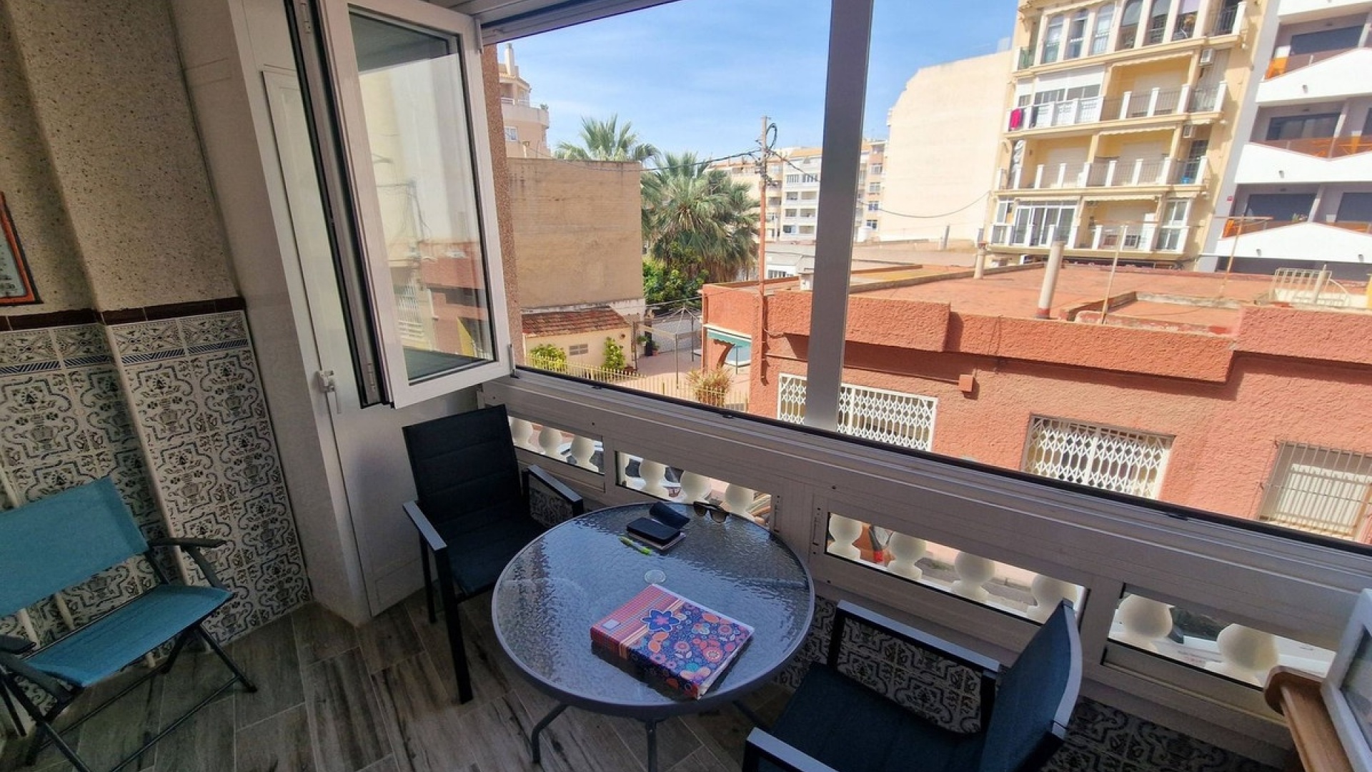 Resale - Apartment - Torrevieja - Torrevieja Centro