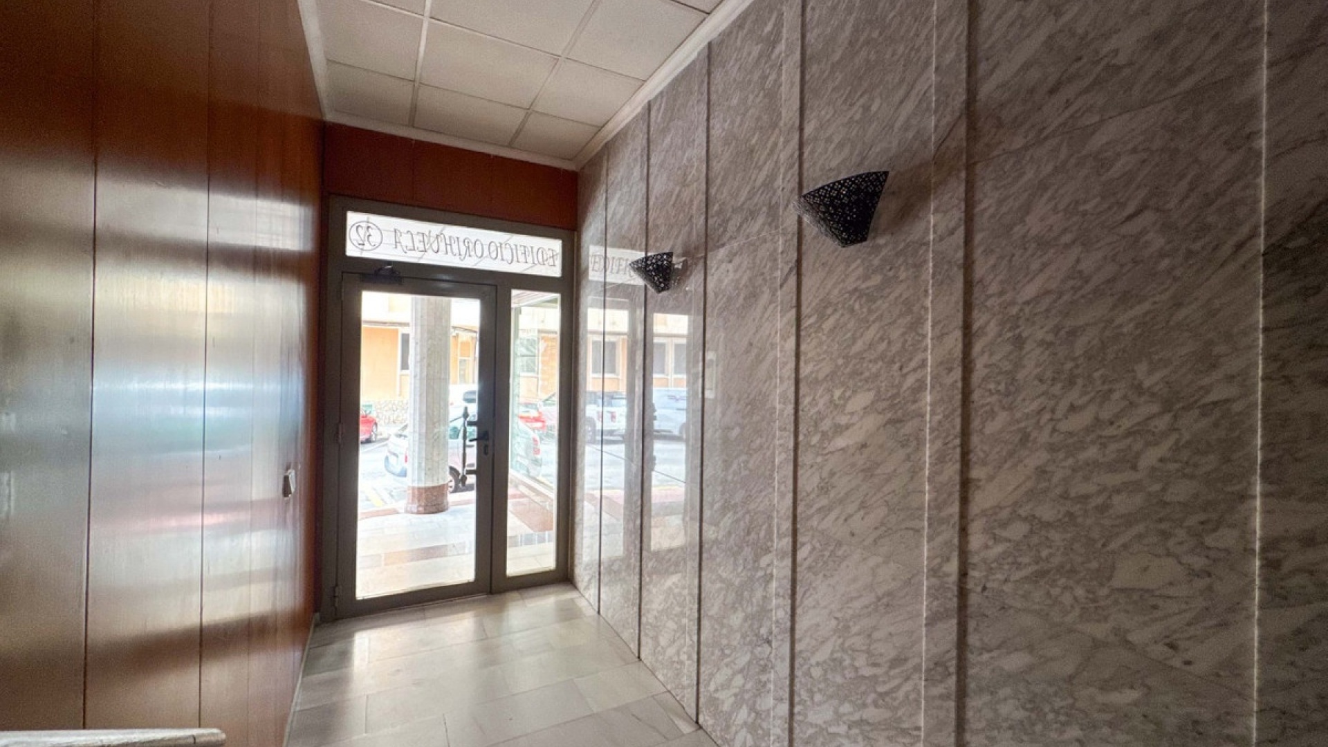 Resale - Apartment - Torrevieja - Torrevieja Centro