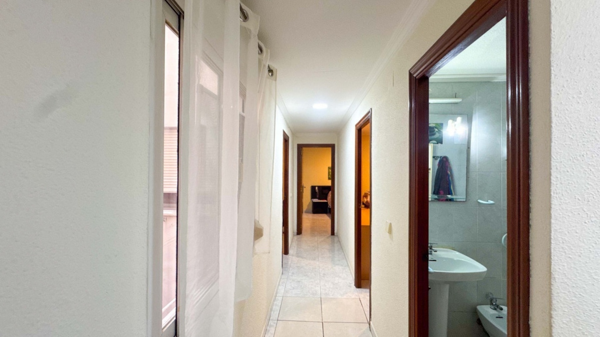 Resale - Apartment - Torrevieja - Torrevieja Centro