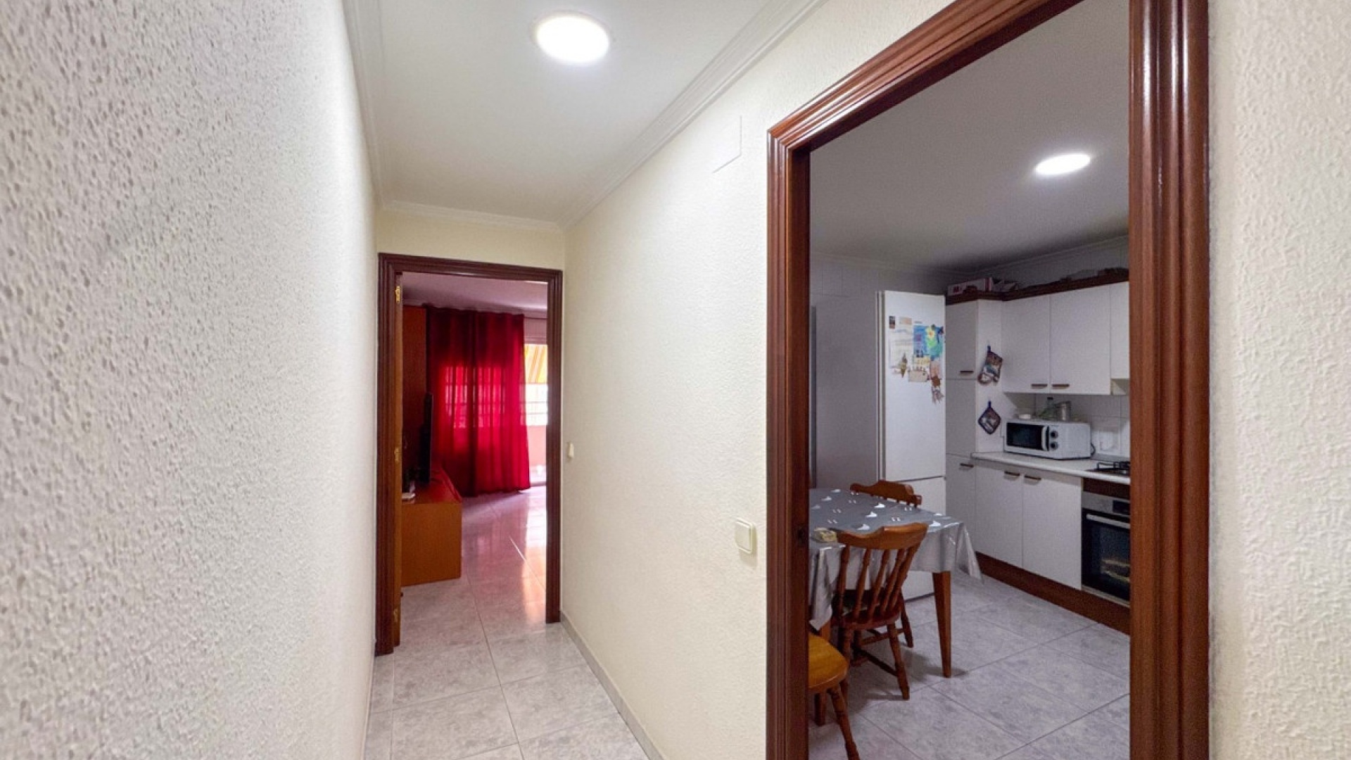 Resale - Apartment - Torrevieja - Torrevieja Centro