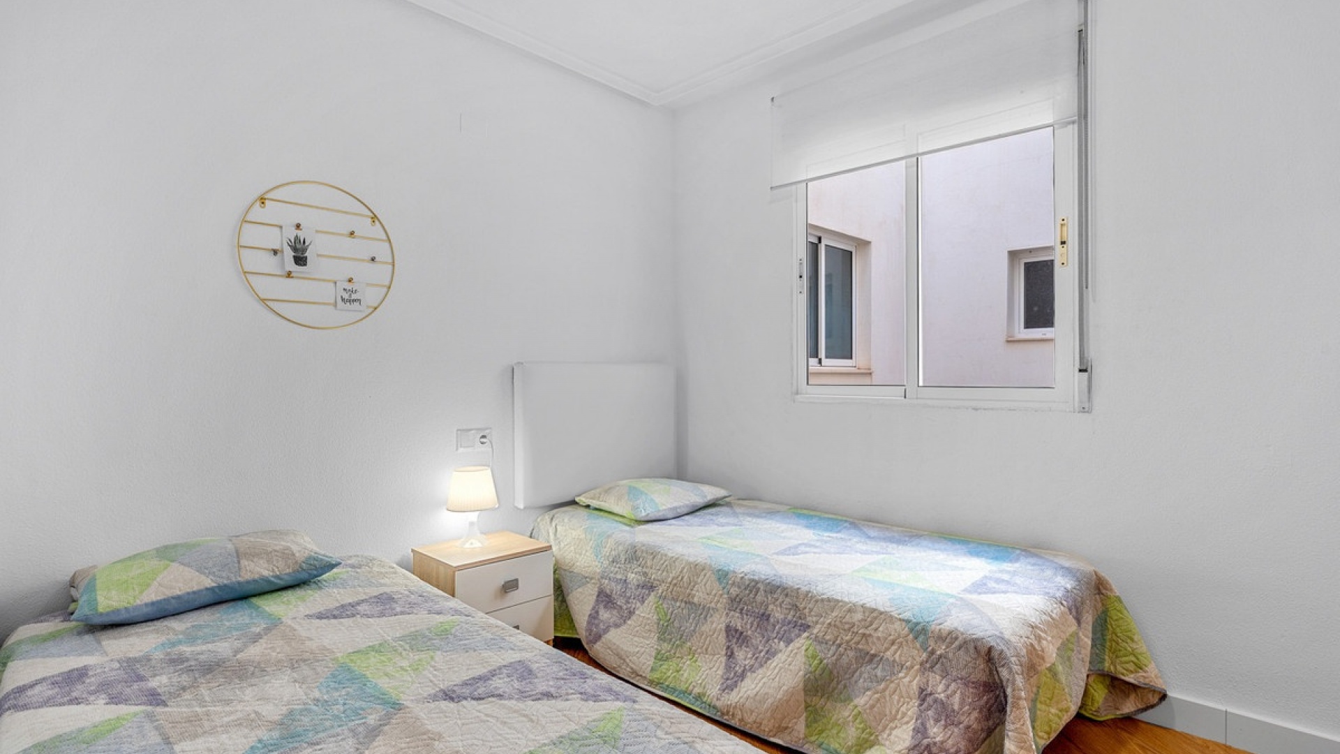 Resale - Apartment - Torrevieja - Torrevieja Centro