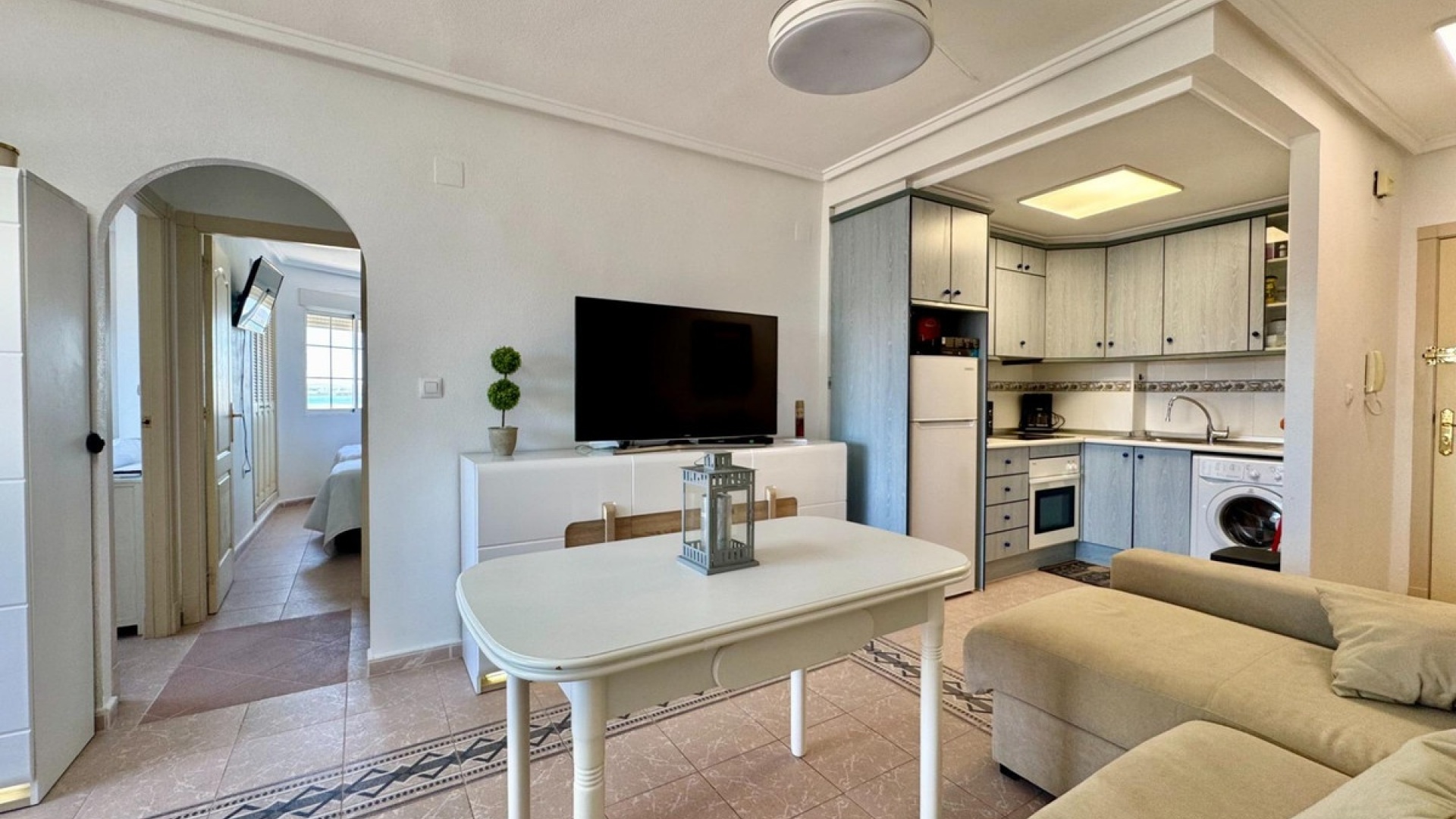 Resale - Apartment - Torrevieja - Torrevieja Centro