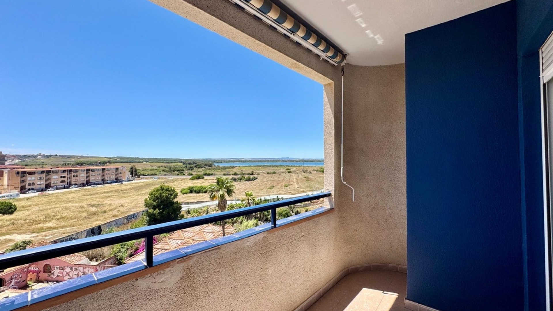Resale - Apartment - Torrevieja - Torrevieja Centro