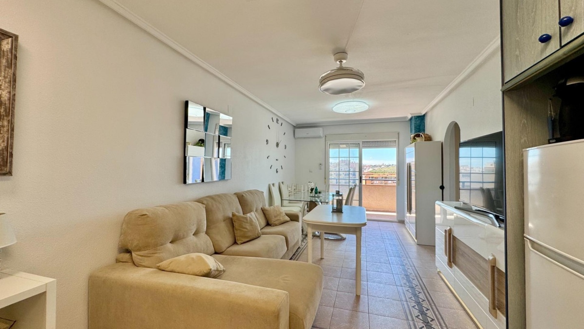 Resale - Apartment - Torrevieja - Torrevieja Centro