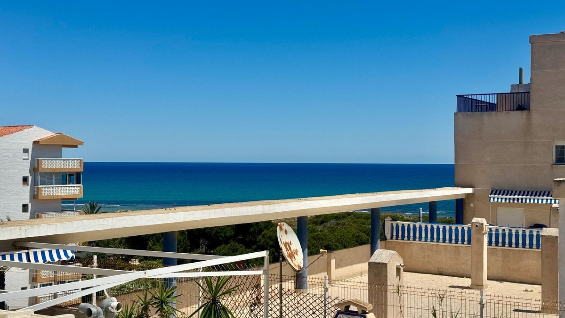 Resale - Apartment - Torrevieja - Torrevieja Centro