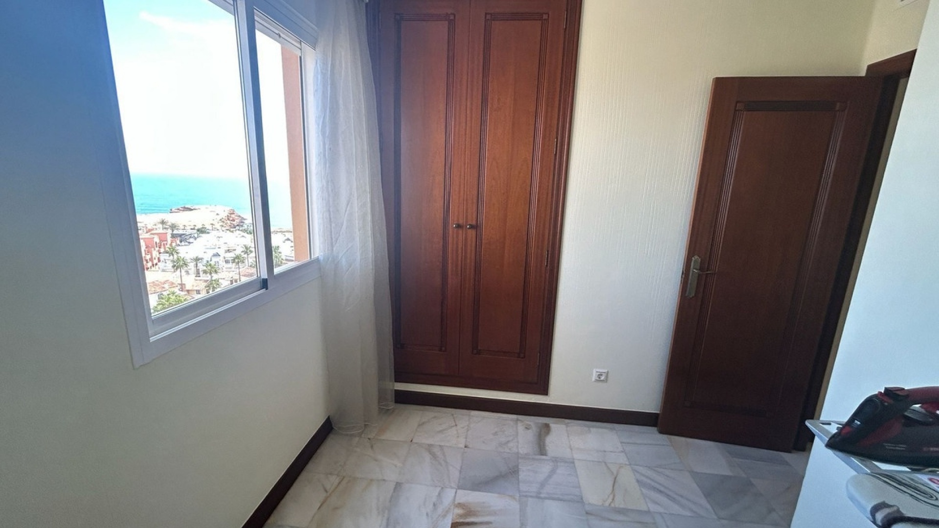 Resale - Apartment - Torrevieja - Torrevieja Centro